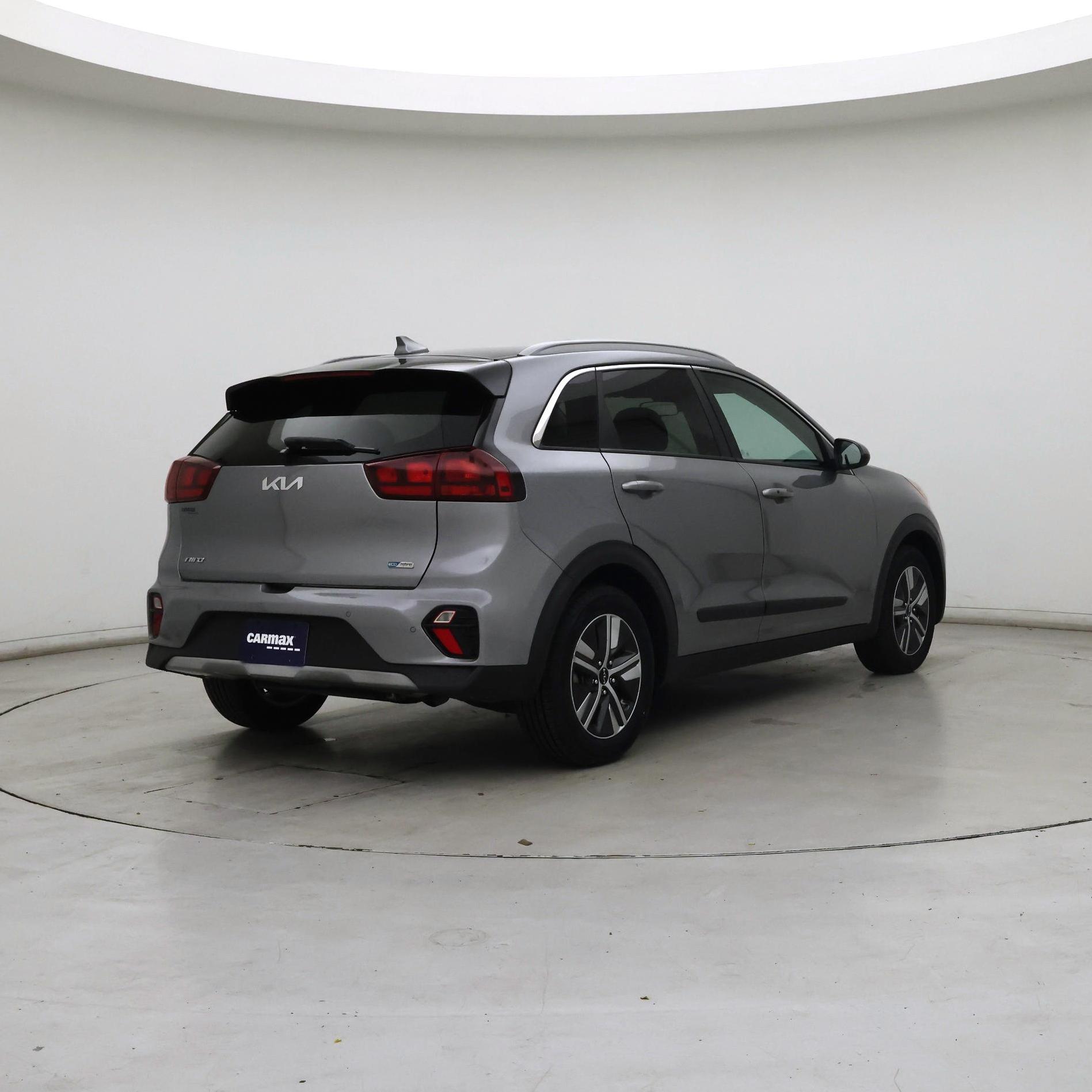 Thumbnail: 2022 Kia Niro - 8