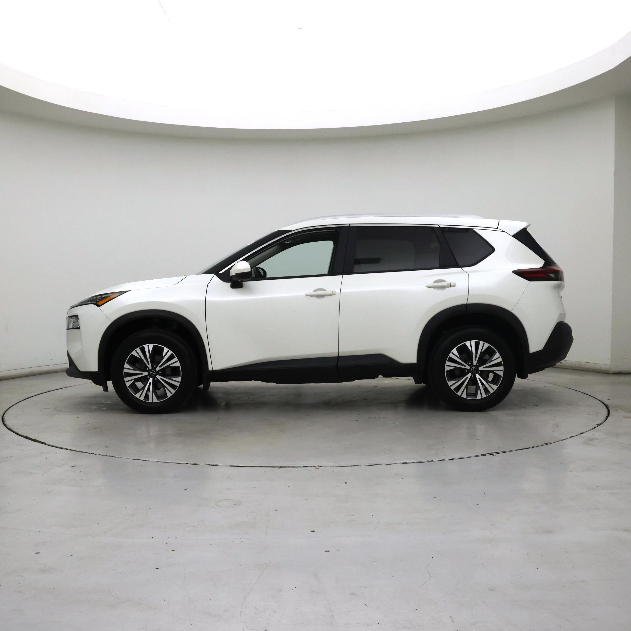 Thumbnail: 2023 Nissan Rogue - 3