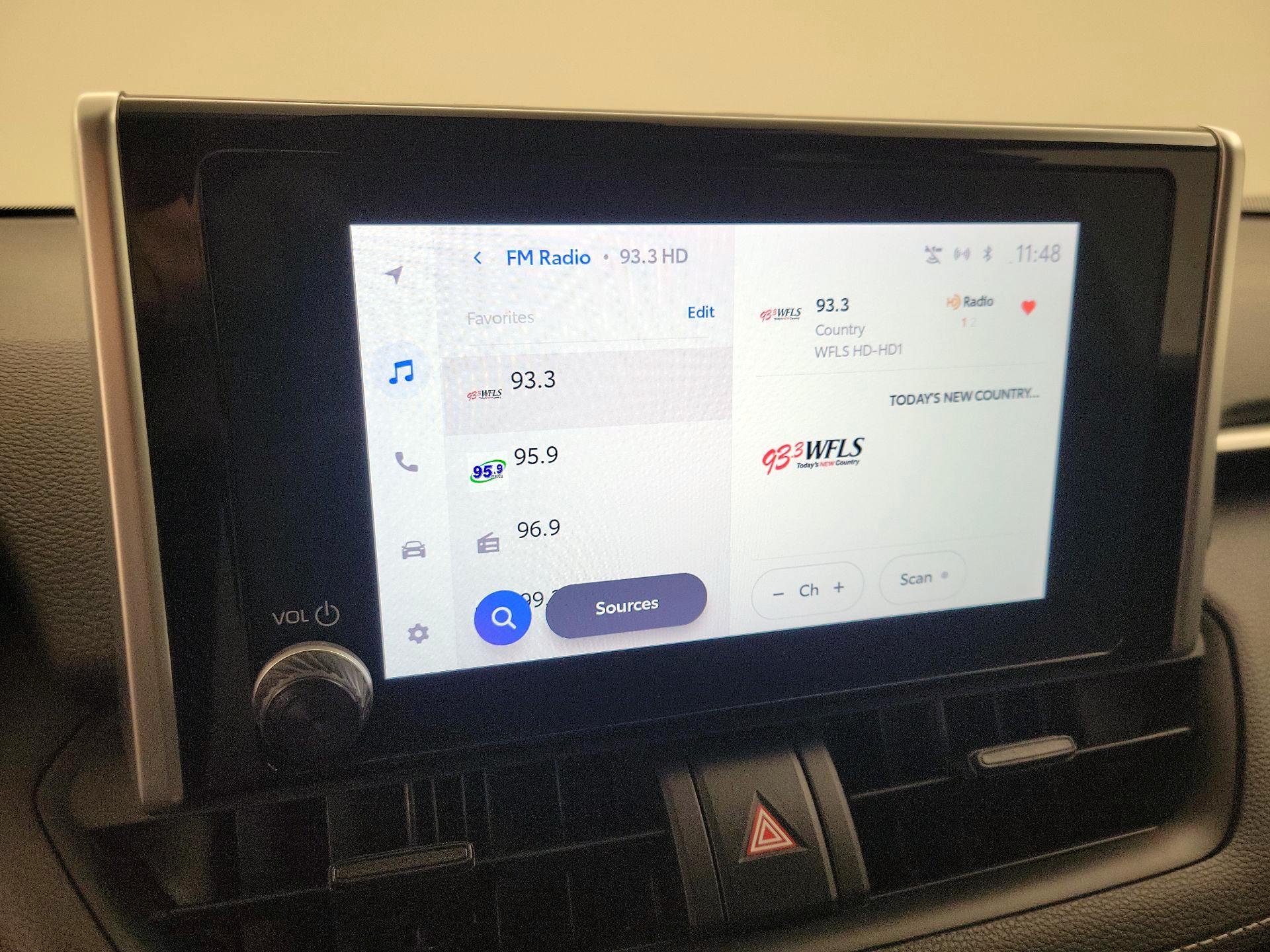 Thumbnail: 2023 Toyota RAV4 - 15