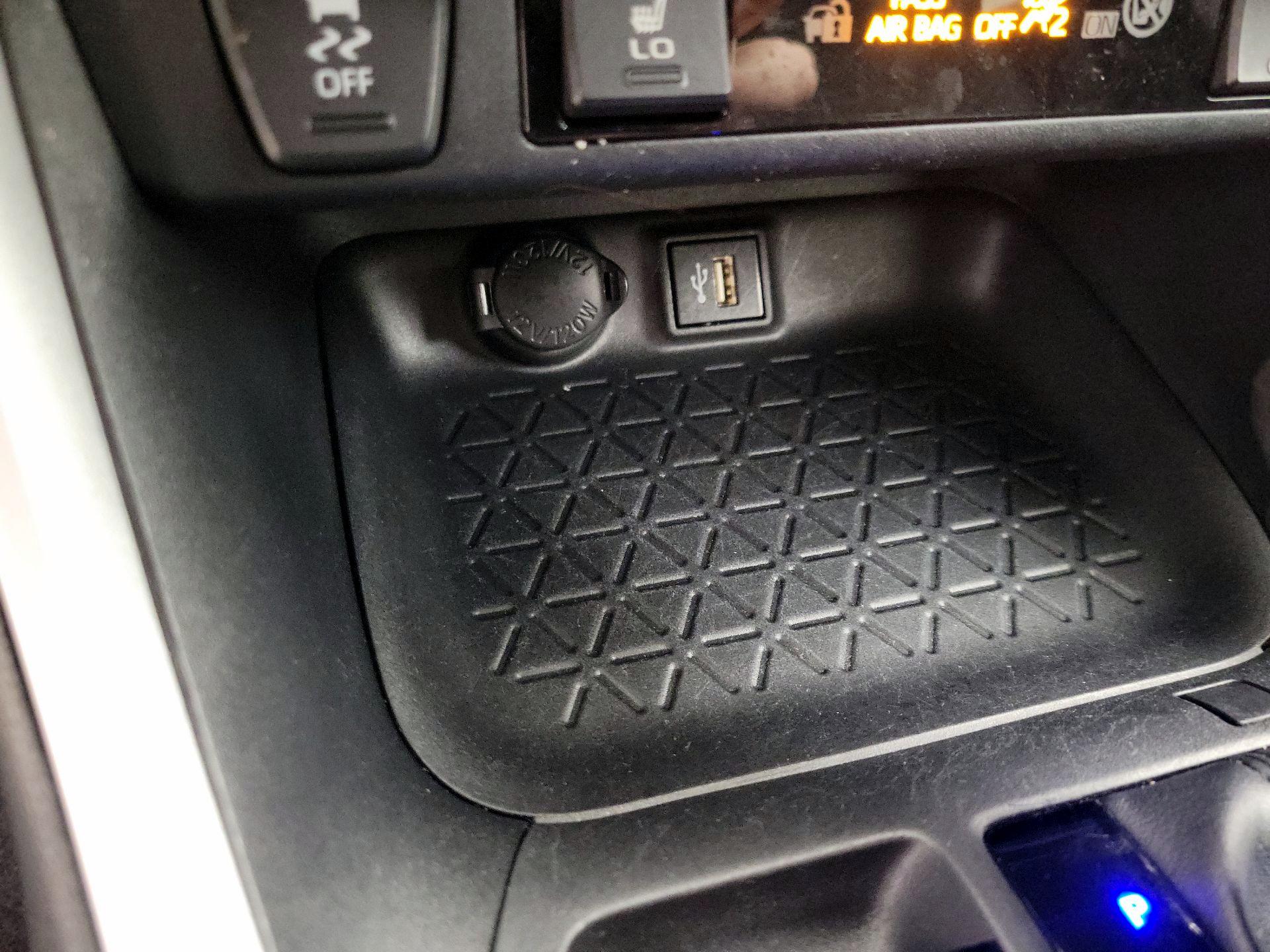 Thumbnail: 2023 Toyota RAV4 - 18