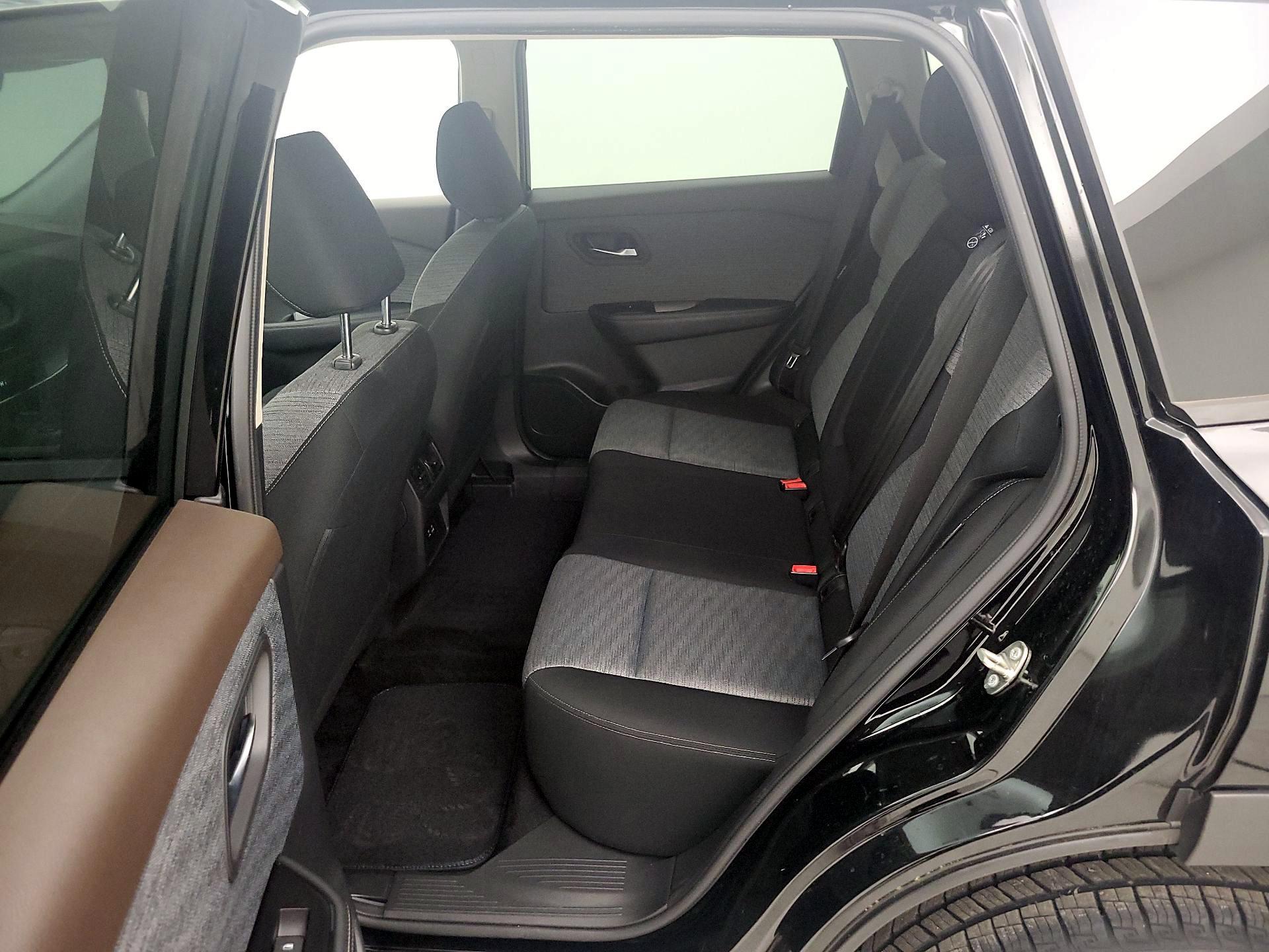 Thumbnail: 2023 Nissan Rogue - 19