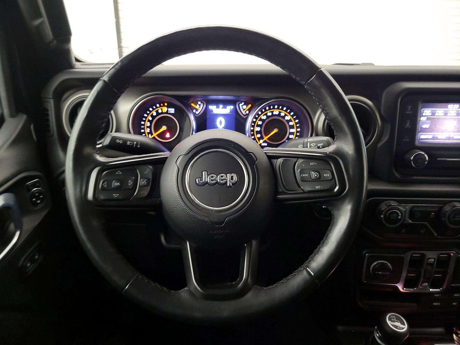 Thumbnail: 2021 Jeep Gladiator - 10