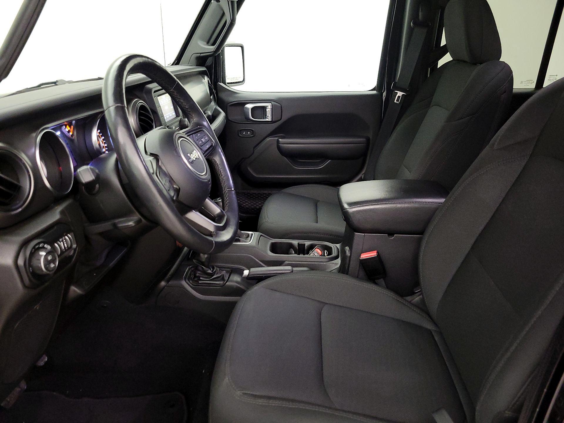 Thumbnail: 2021 Jeep Gladiator - 11