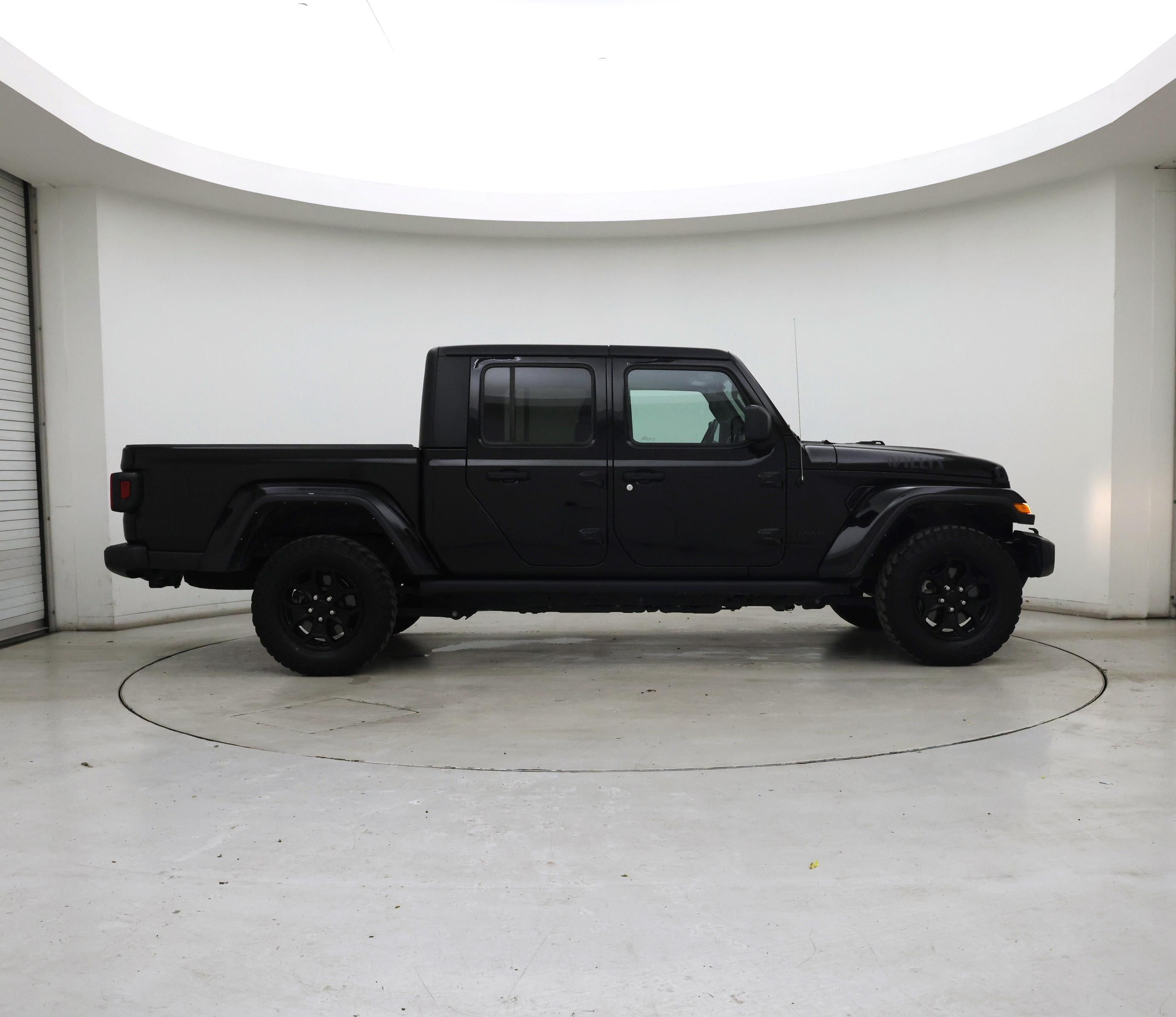 Thumbnail: 2021 Jeep Gladiator - 7