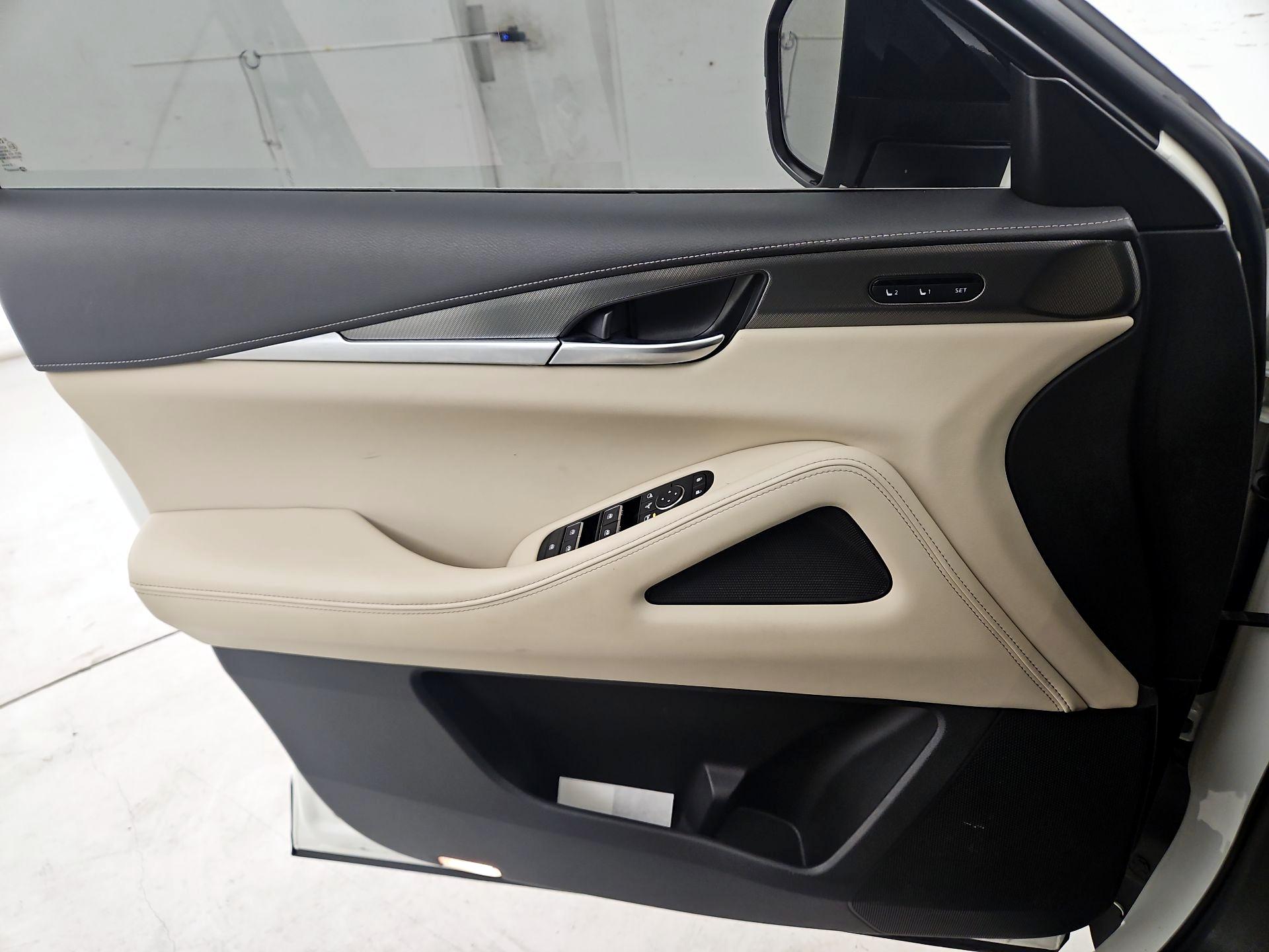 Thumbnail: 2023 INFINITI QX60 - 12