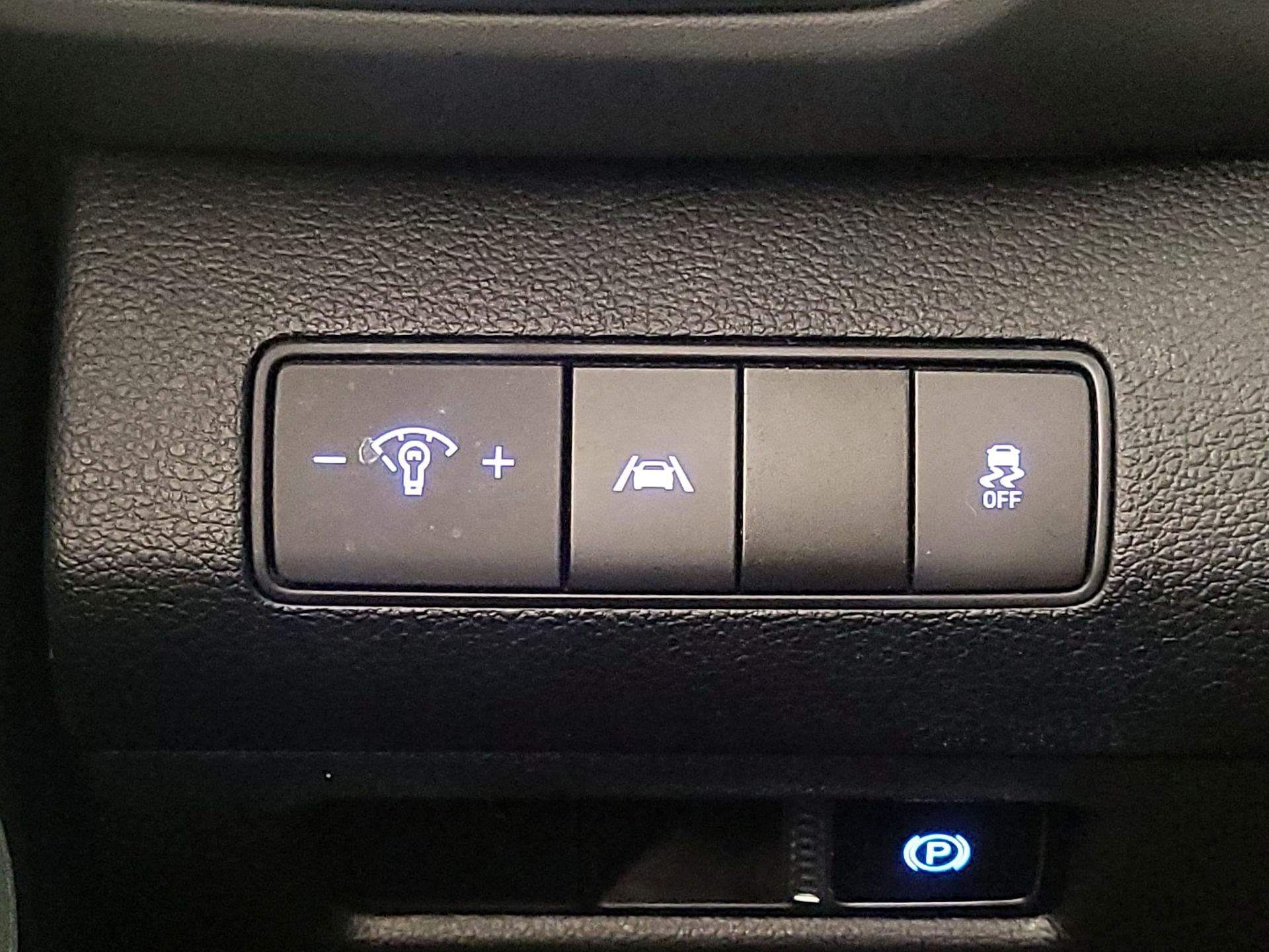 Thumbnail: 2023 Hyundai Santa Fe - 13