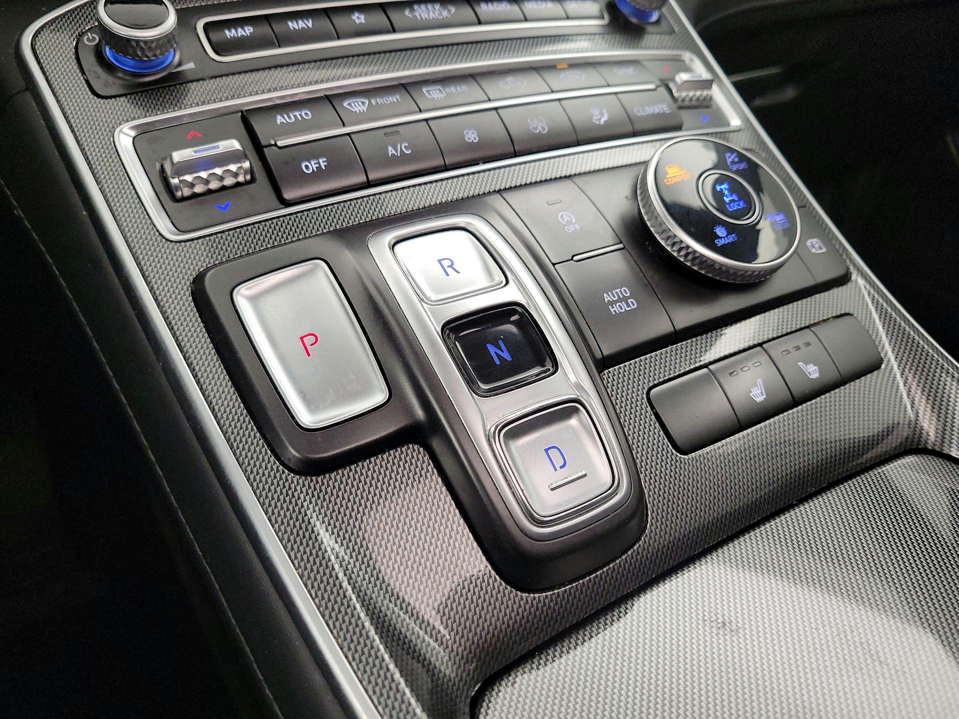 Thumbnail: 2023 Hyundai Santa Fe - 17