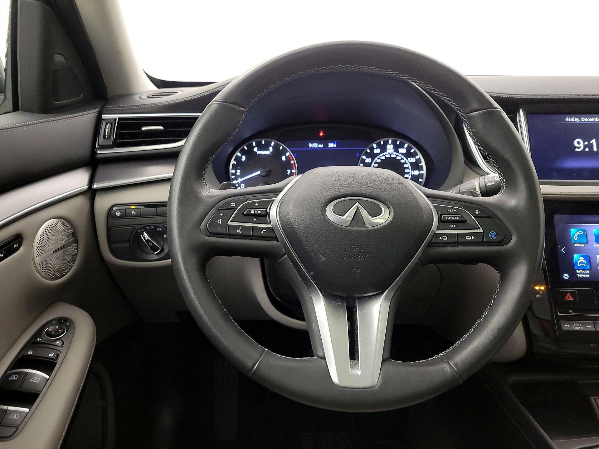 Thumbnail: 2023 INFINITI QX50 - 10