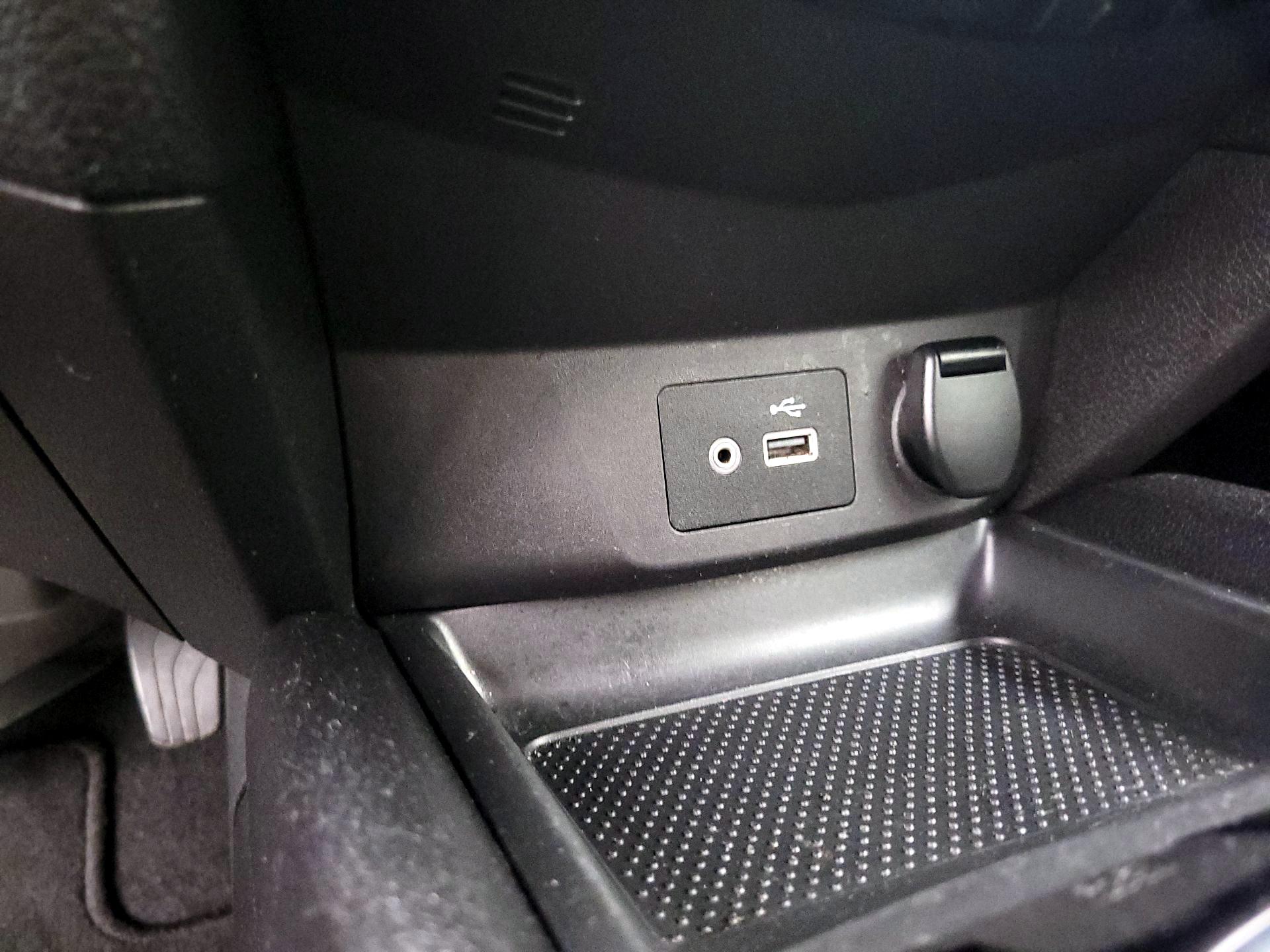 Thumbnail: 2021 Nissan Rogue Sport - 18