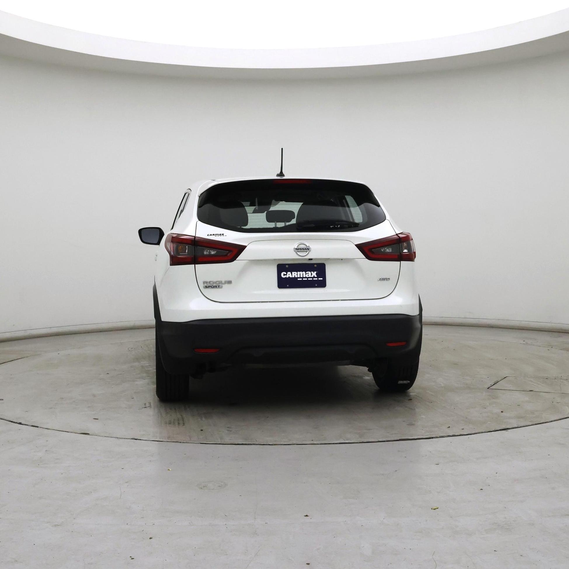 Thumbnail: 2021 Nissan Rogue Sport - 6