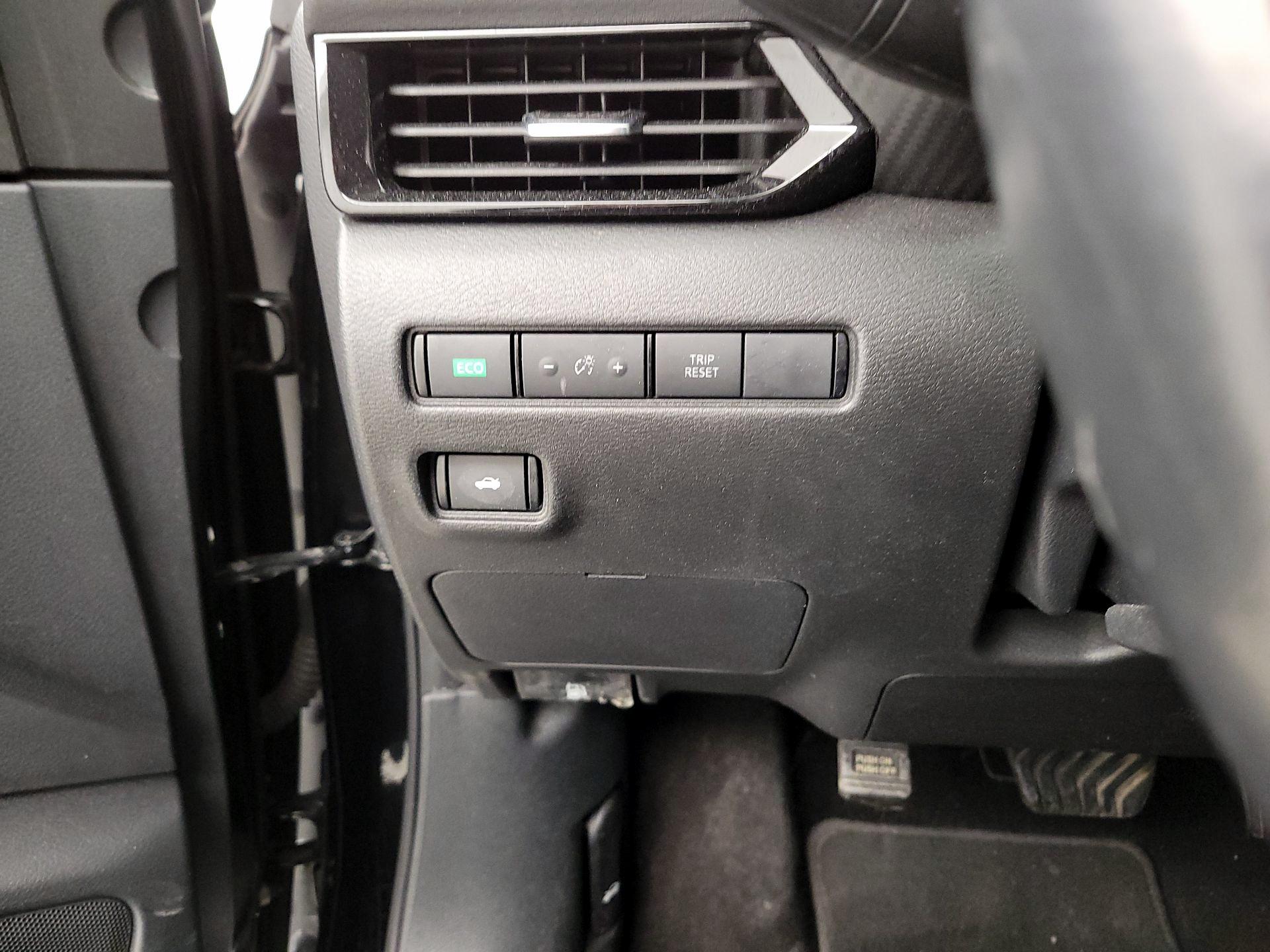 Thumbnail: 2022 Nissan Sentra - 13