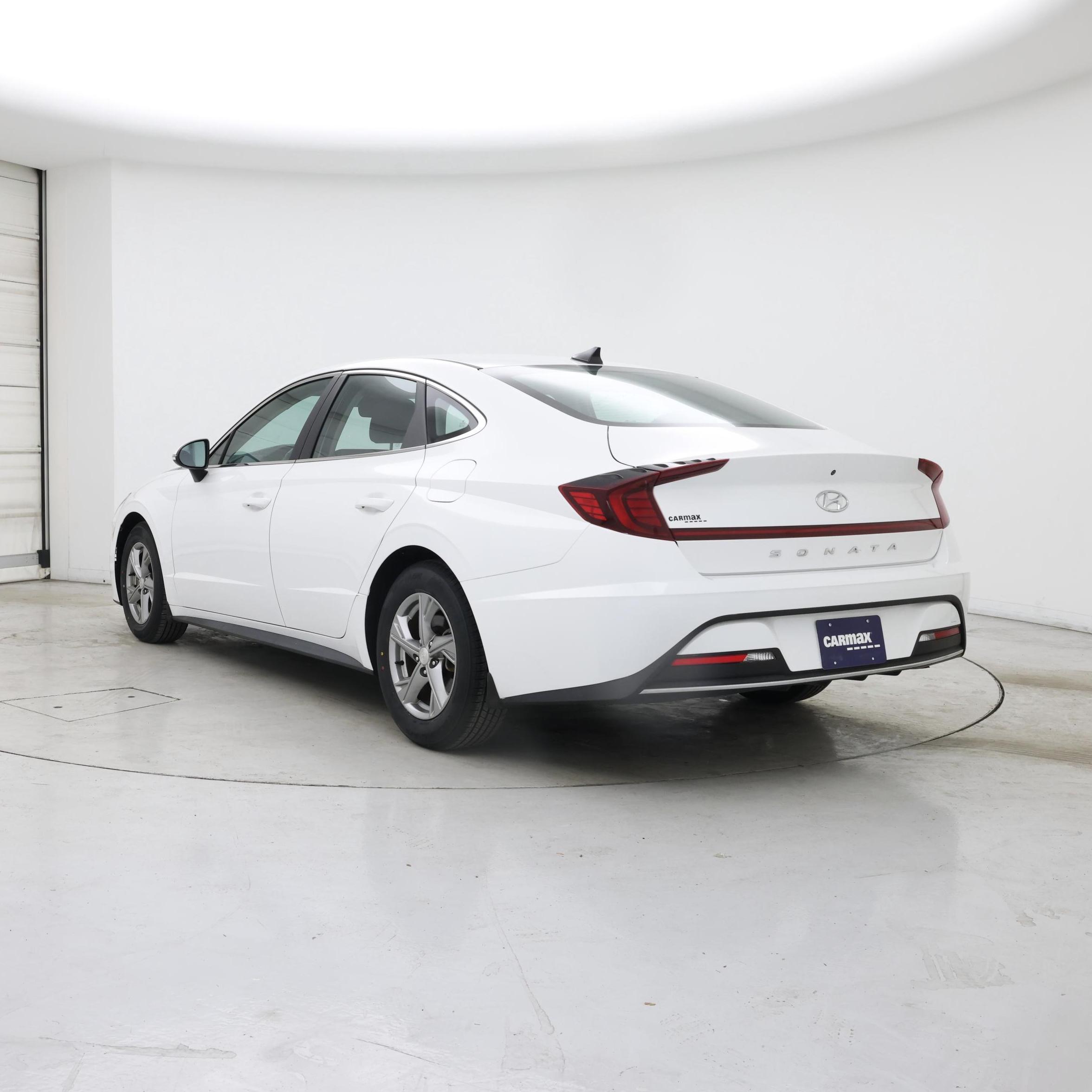 Thumbnail: 2023 Hyundai Sonata - 2