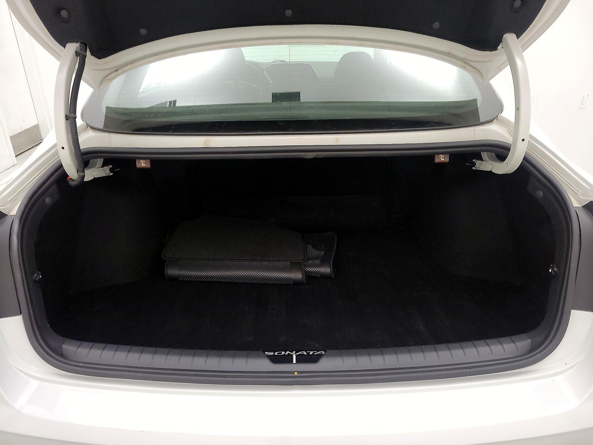 Thumbnail: 2023 Hyundai Sonata - 20