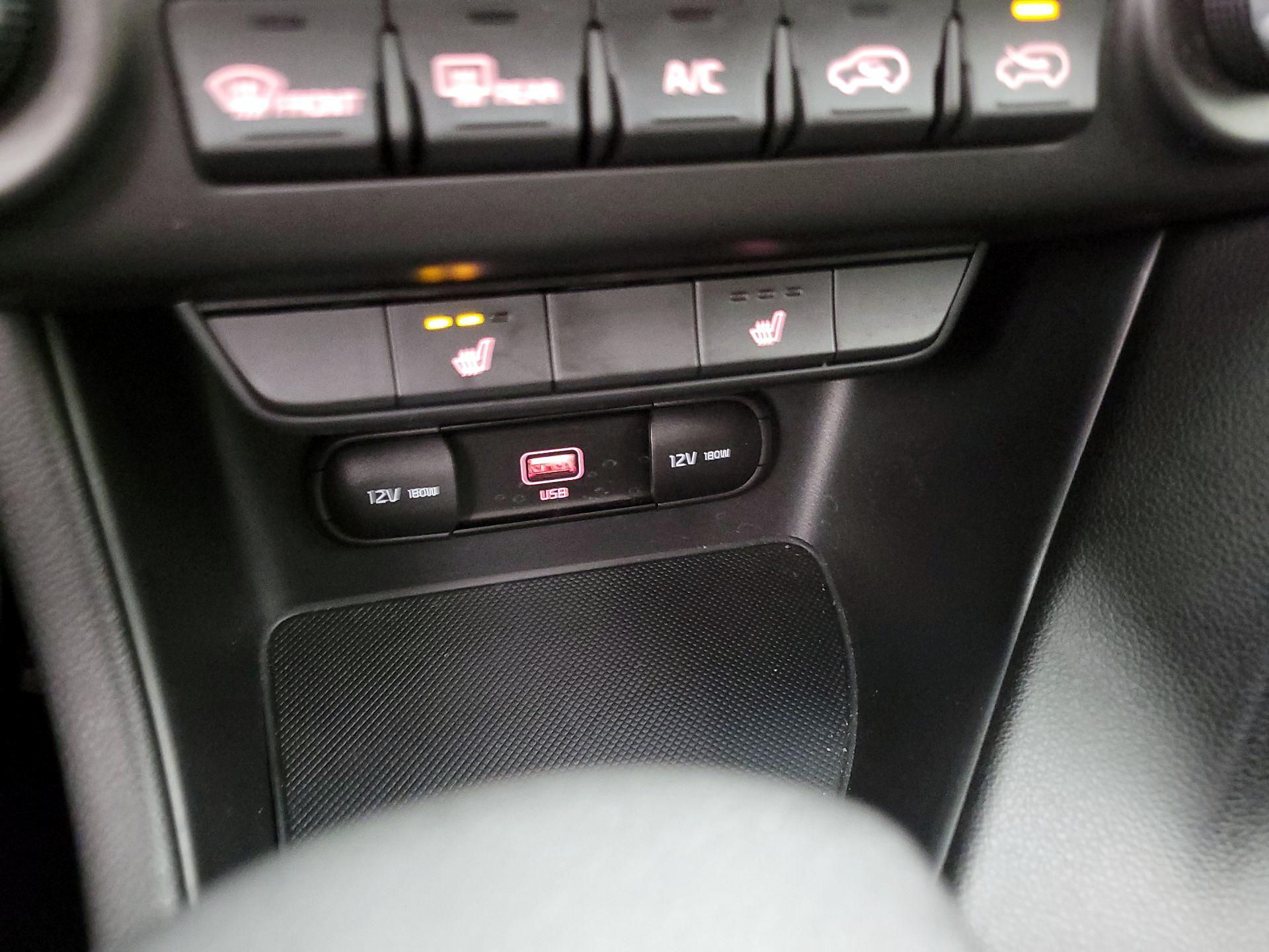 Thumbnail: 2022 Kia Sportage - 18