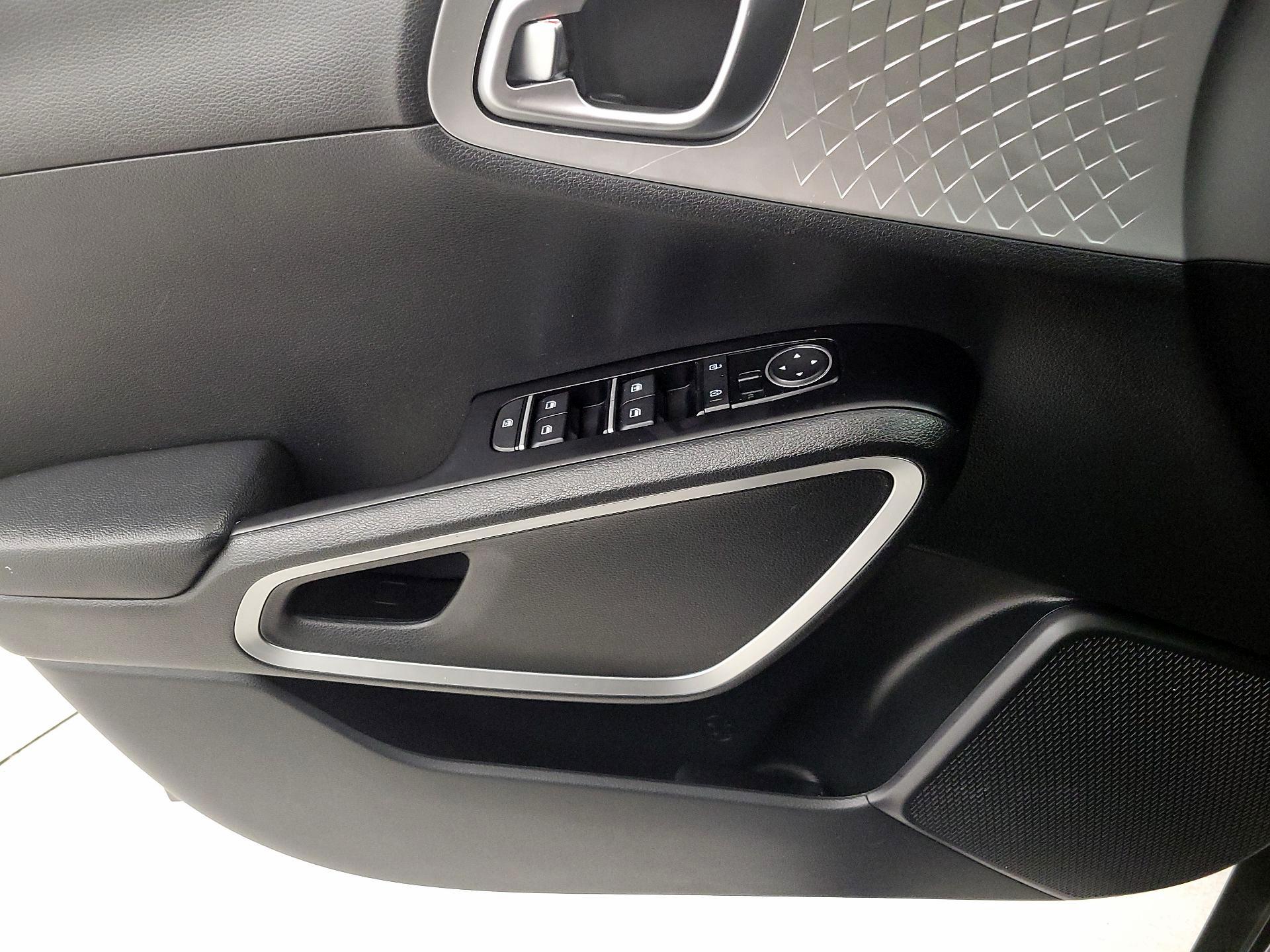 Thumbnail: 2023 Kia Soul - 12