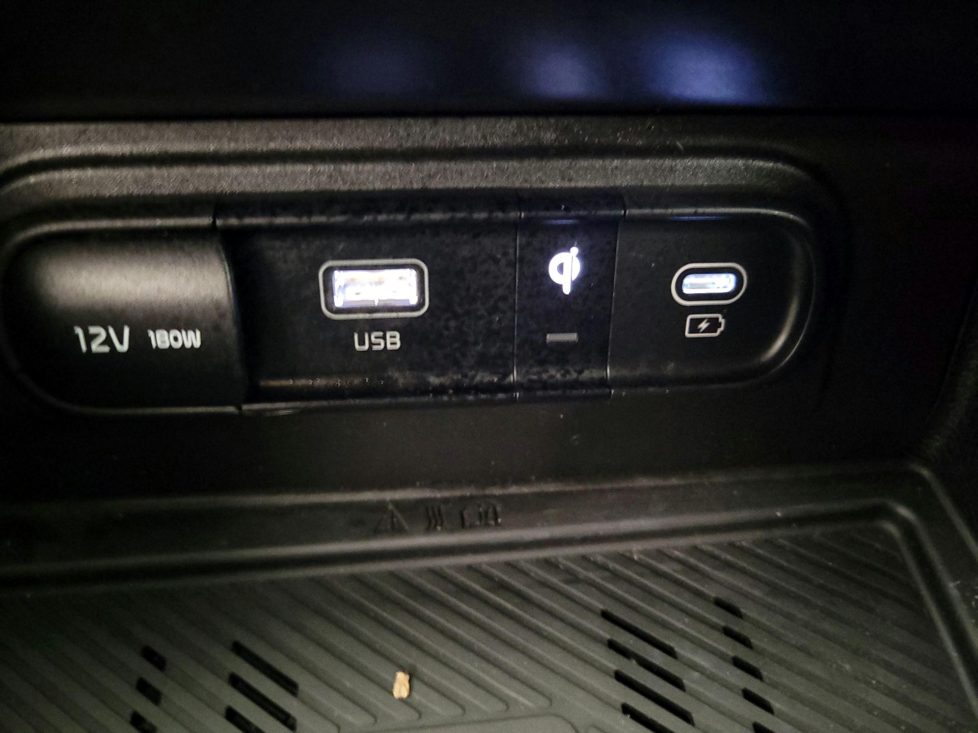 Thumbnail: 2023 Kia Sportage - 19