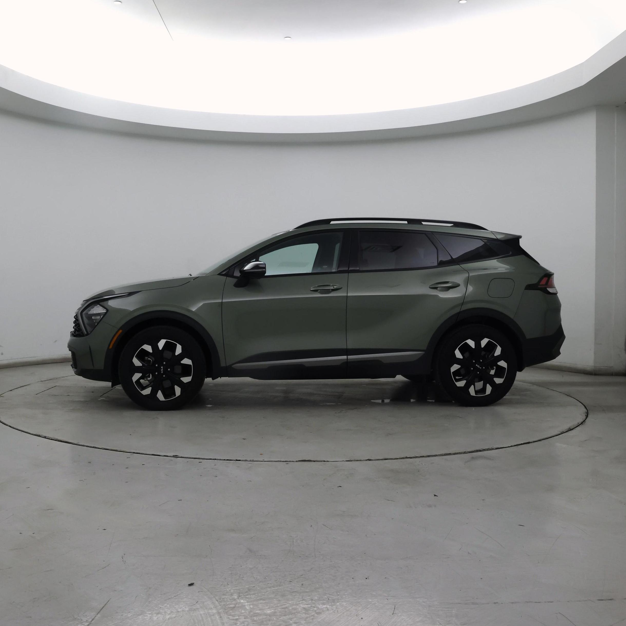 Thumbnail: 2023 Kia Sportage - 3