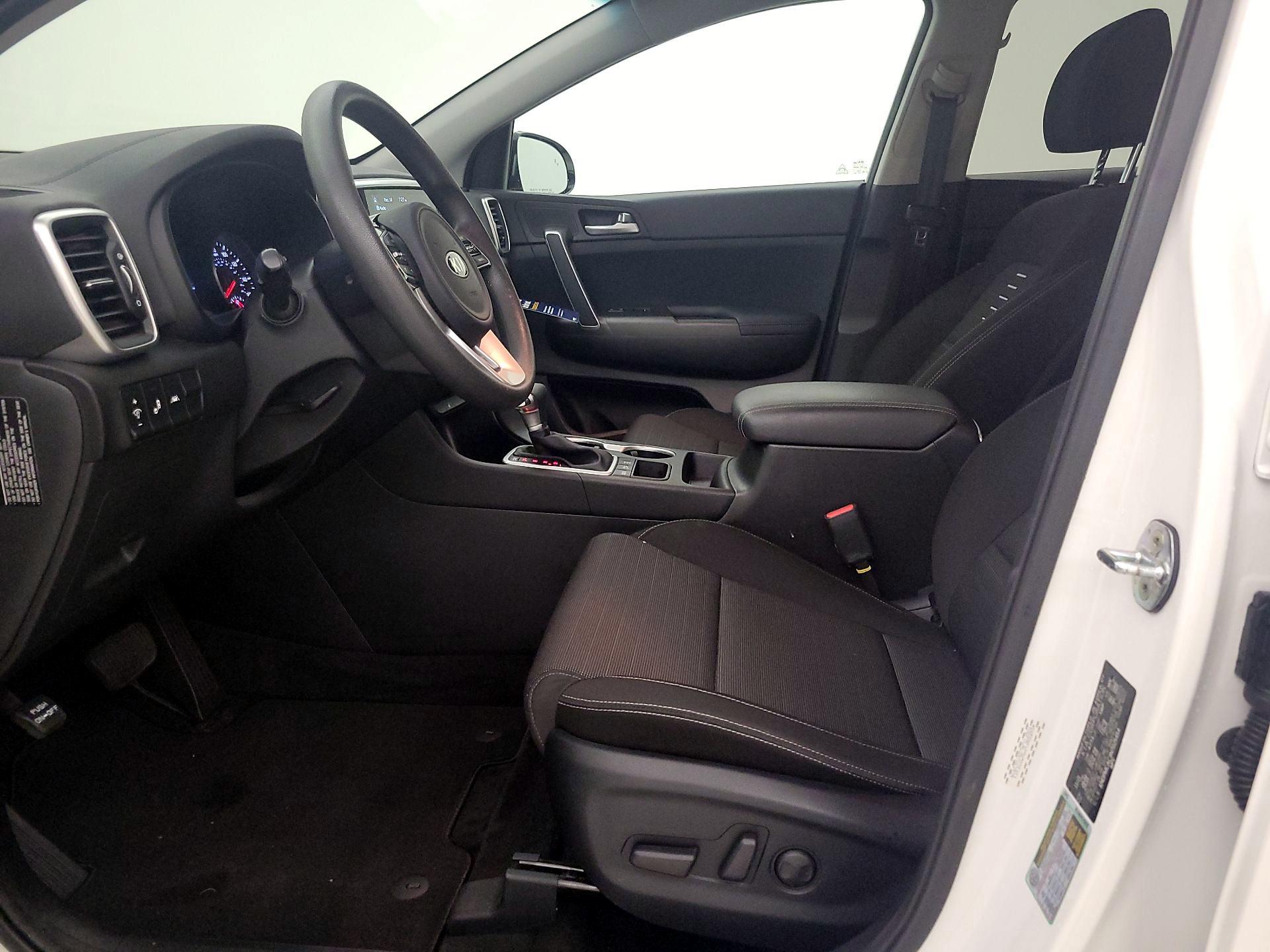 Thumbnail: 2022 Kia Sportage - 11