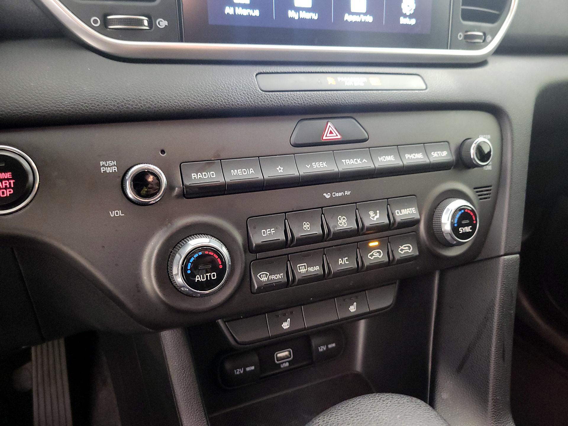 Thumbnail: 2022 Kia Sportage - 16