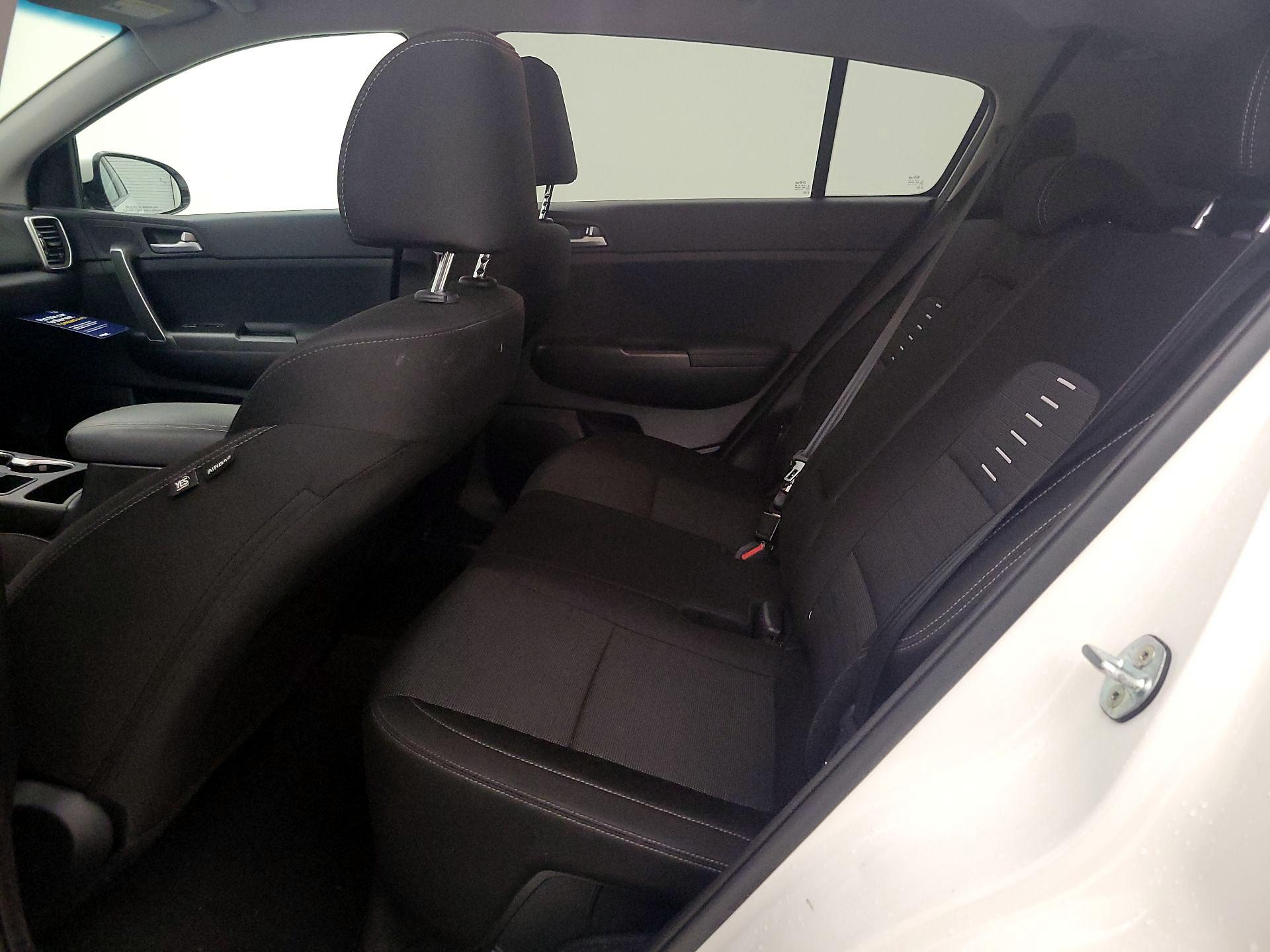 Thumbnail: 2022 Kia Sportage - 18