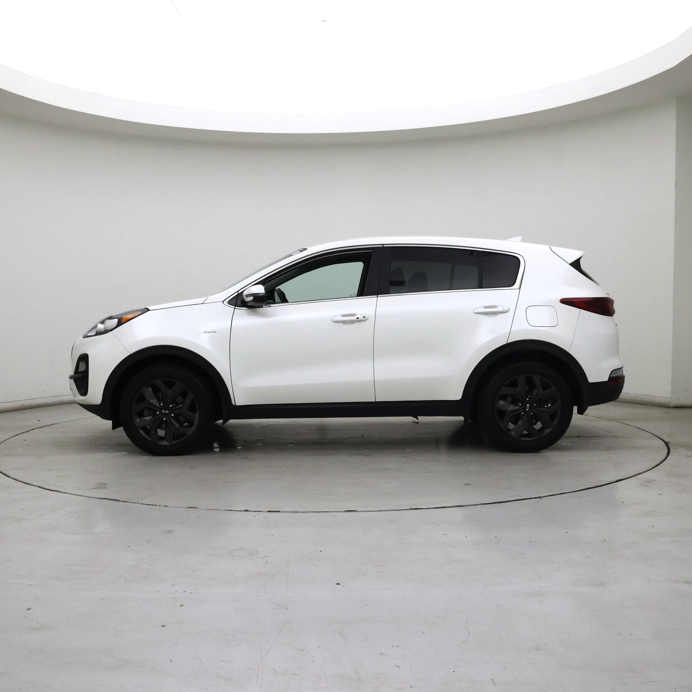 Thumbnail: 2022 Kia Sportage - 3