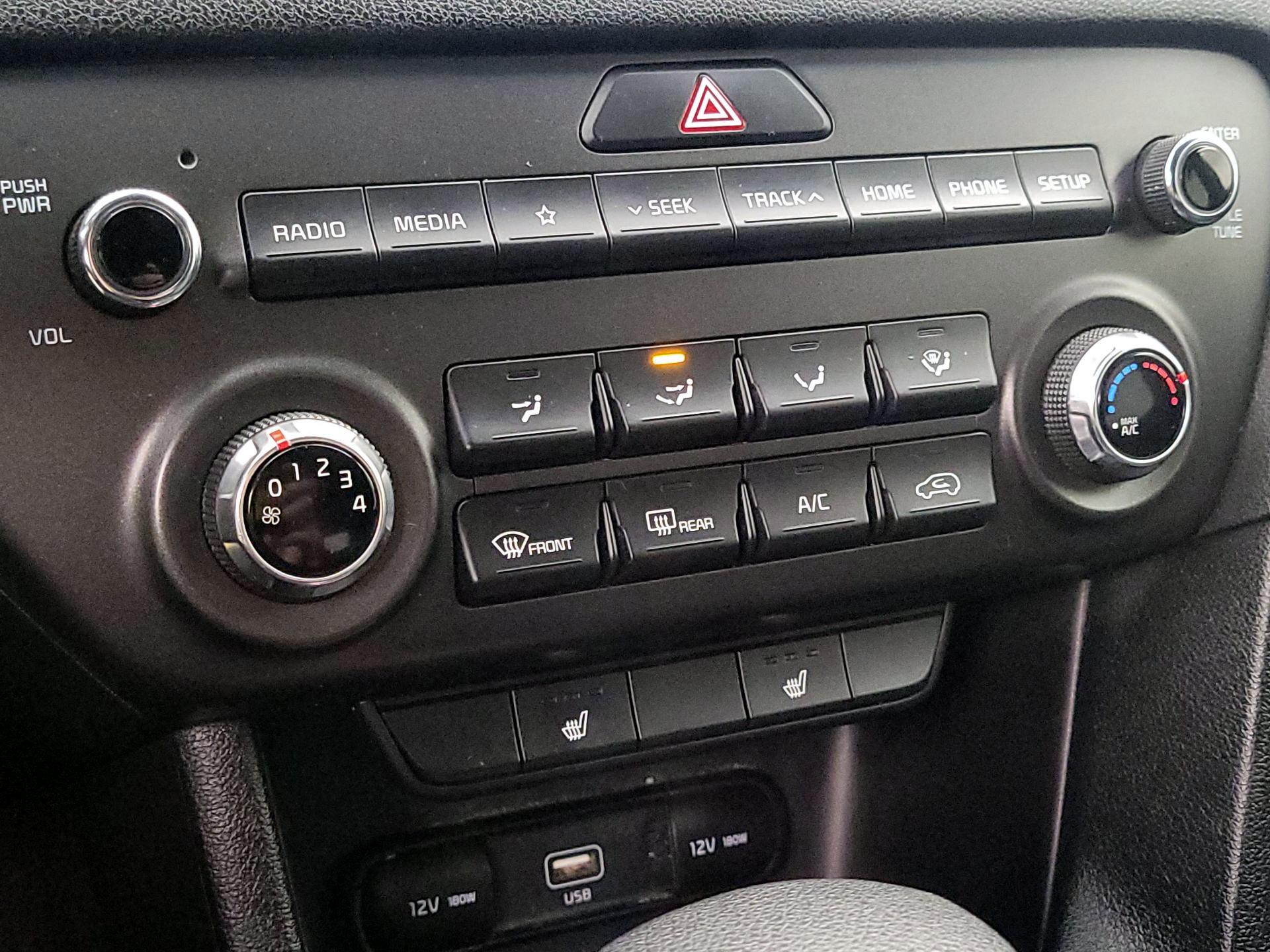 Thumbnail: 2020 Kia Sportage - 16