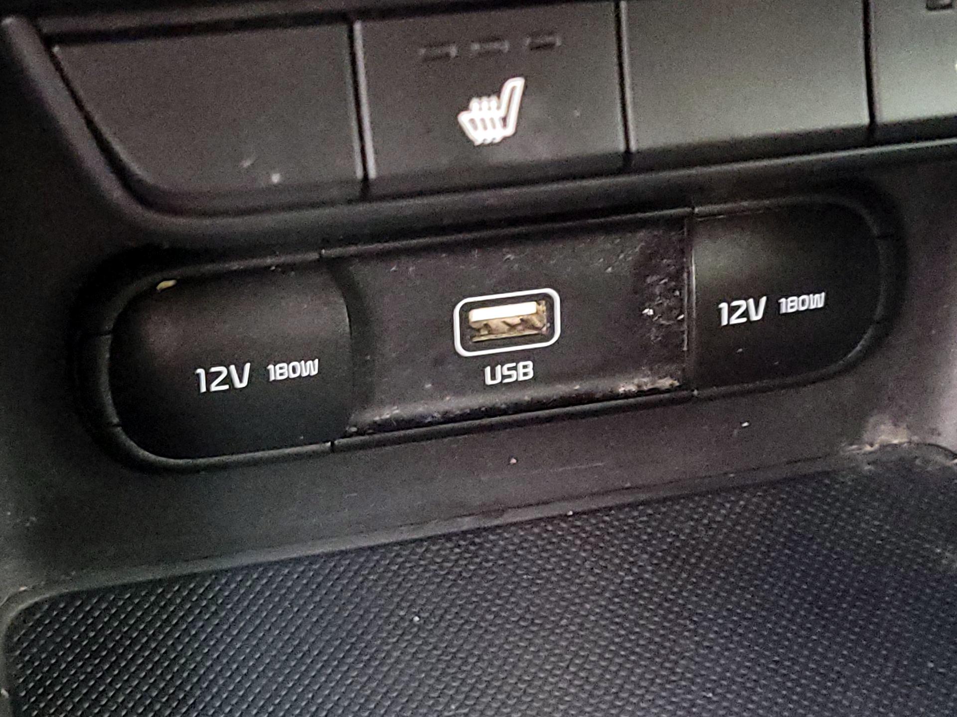 Thumbnail: 2020 Kia Sportage - 18