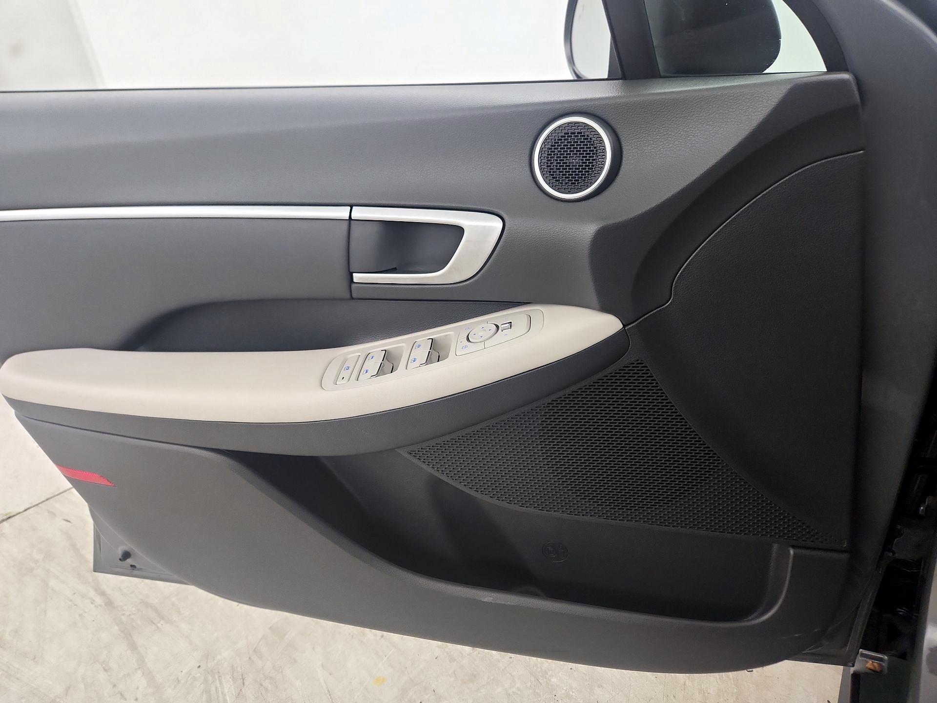 Thumbnail: 2022 Hyundai Sonata - 13