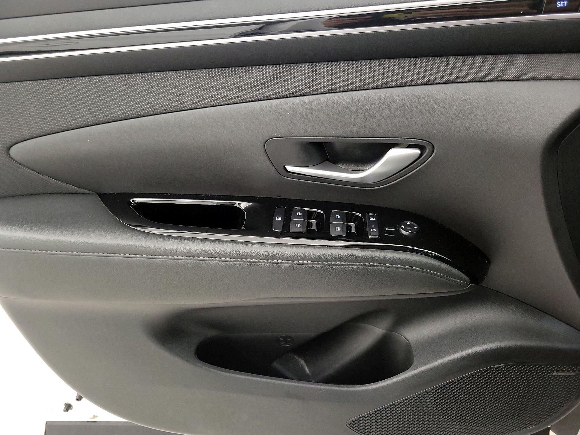 Thumbnail: 2023 Hyundai Tucson - 12