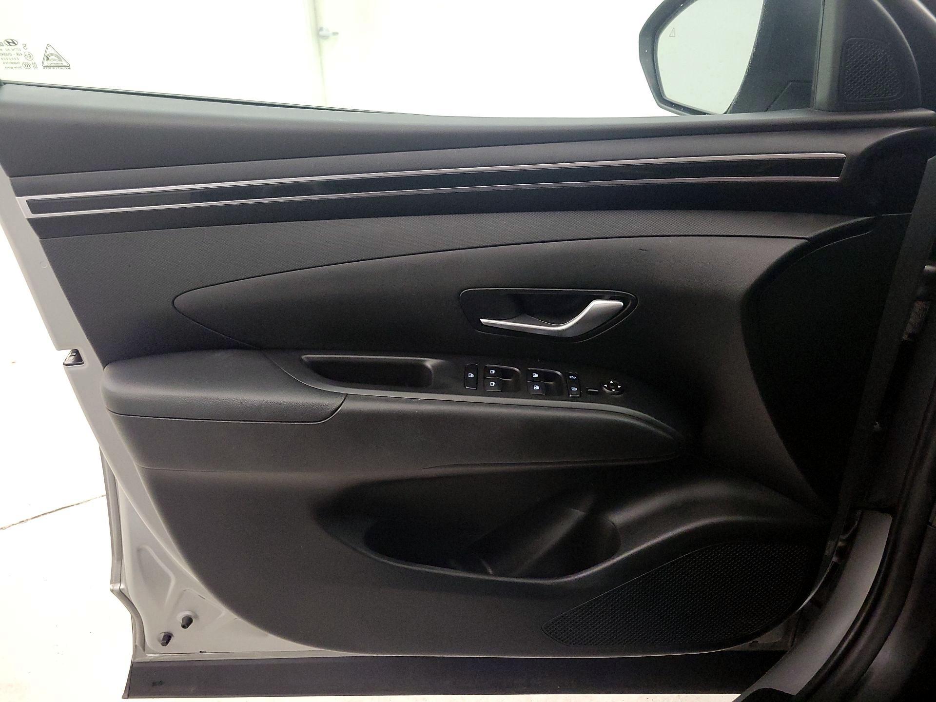 Thumbnail: 2023 Hyundai Tucson - 12