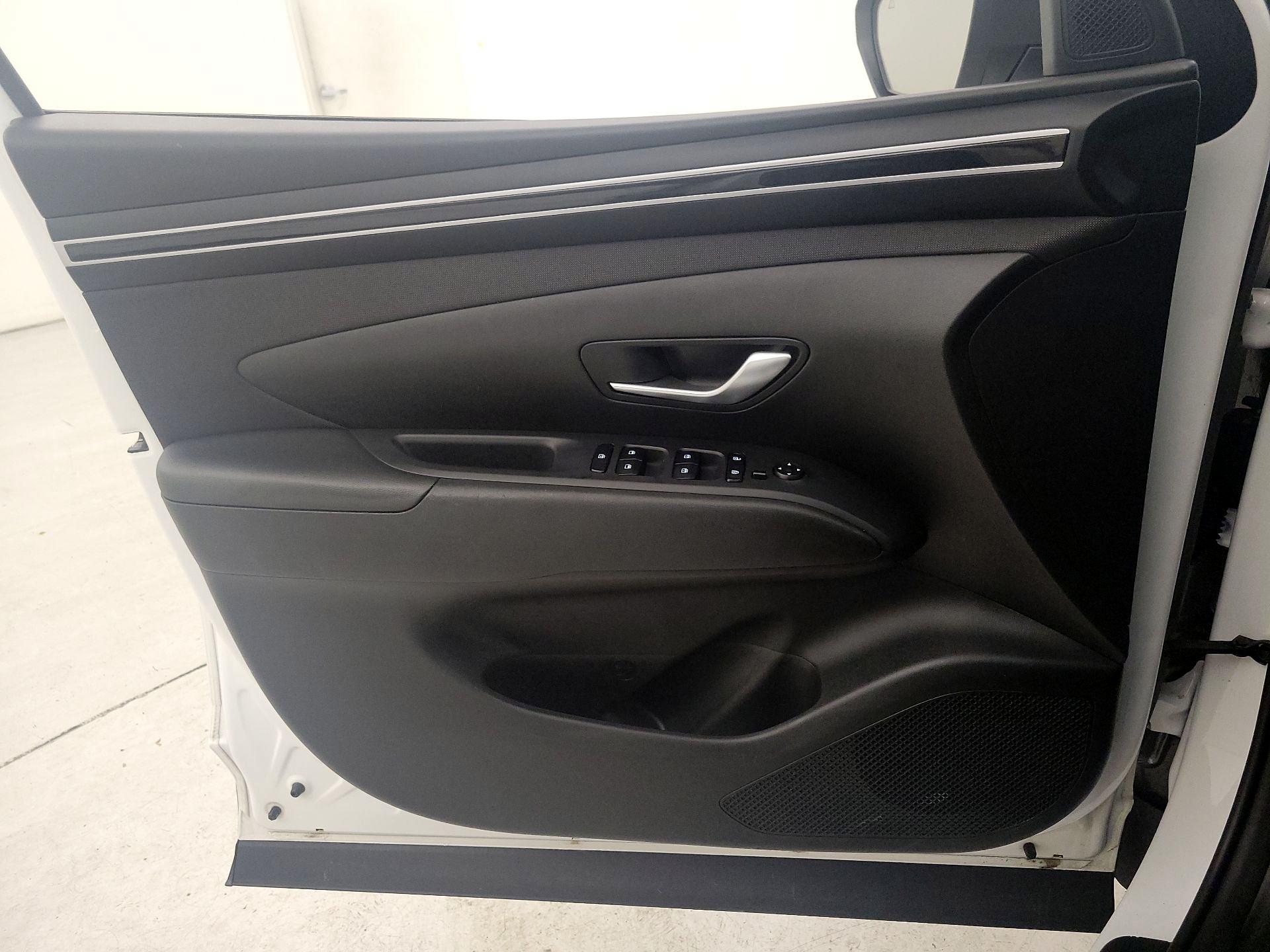 Thumbnail: 2023 Hyundai Tucson - 12