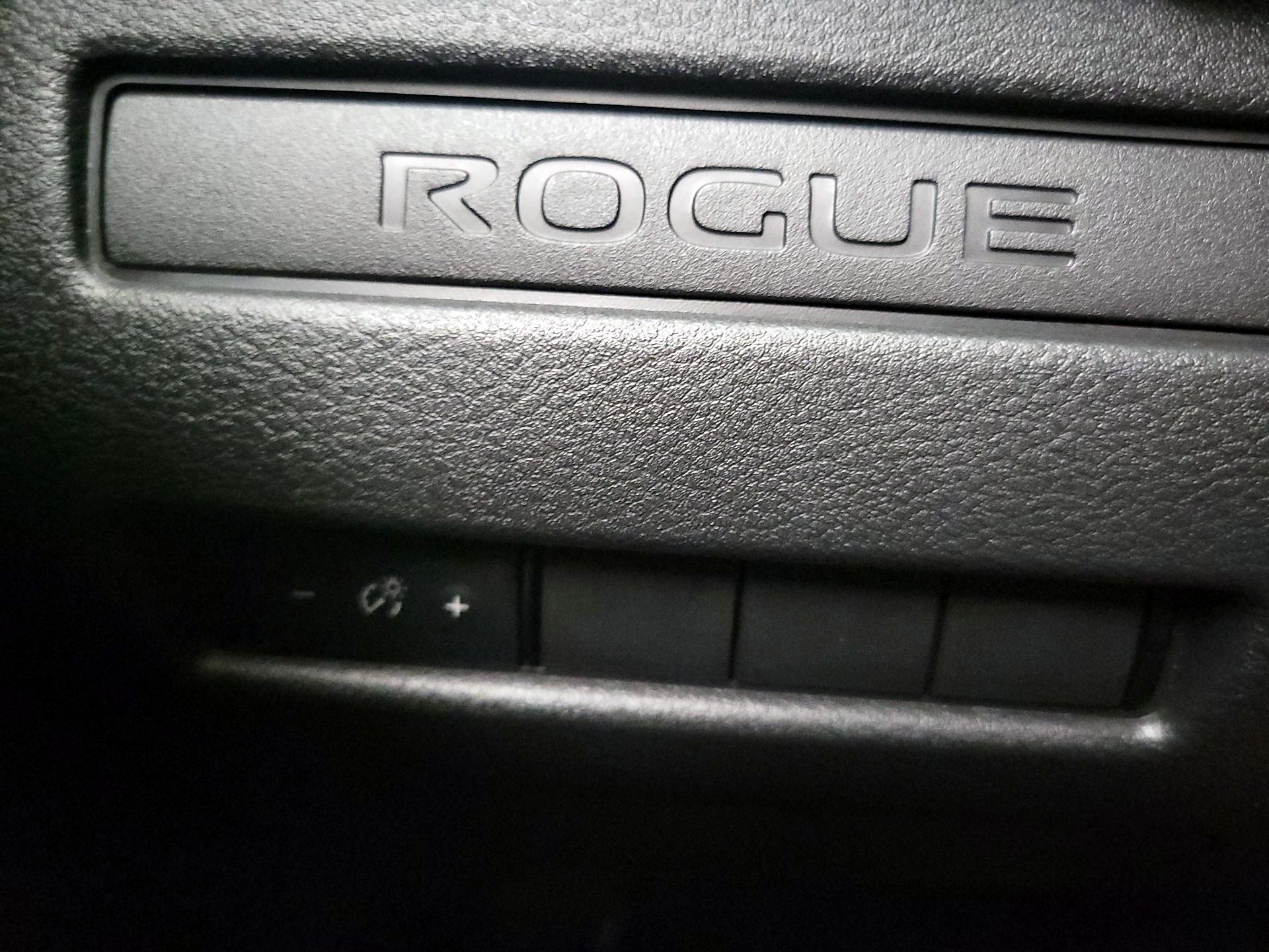 Thumbnail: 2023 Nissan Rogue - 13