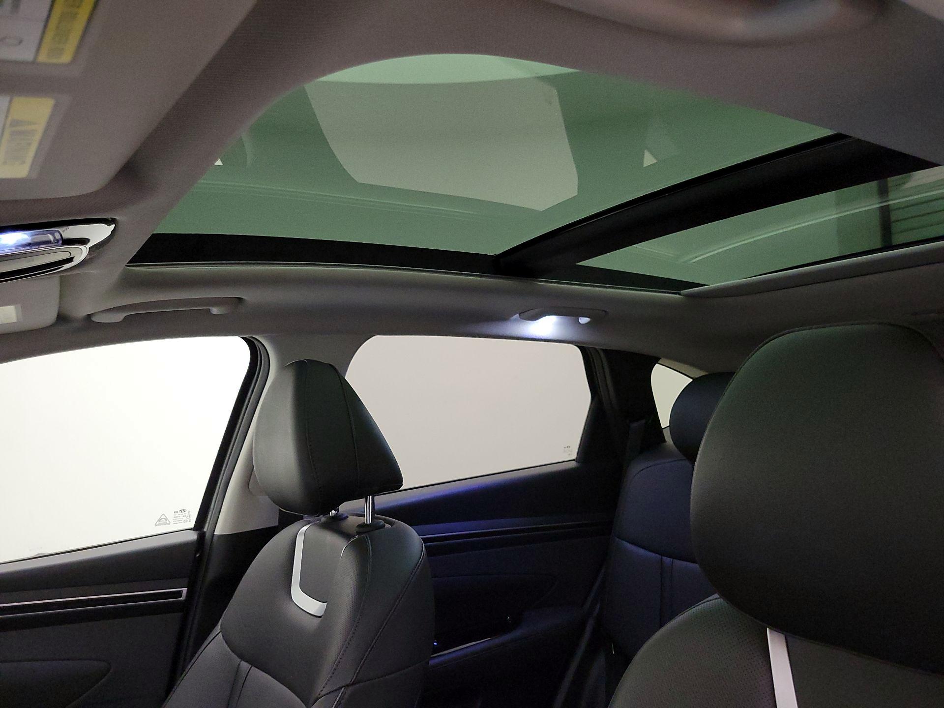 Thumbnail: 2023 Hyundai Tucson - 19