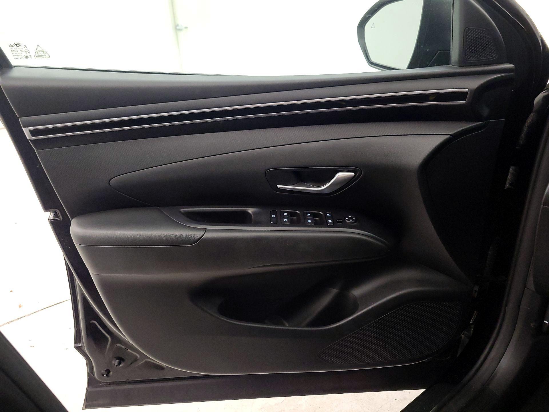 Thumbnail: 2023 Hyundai Tucson - 12