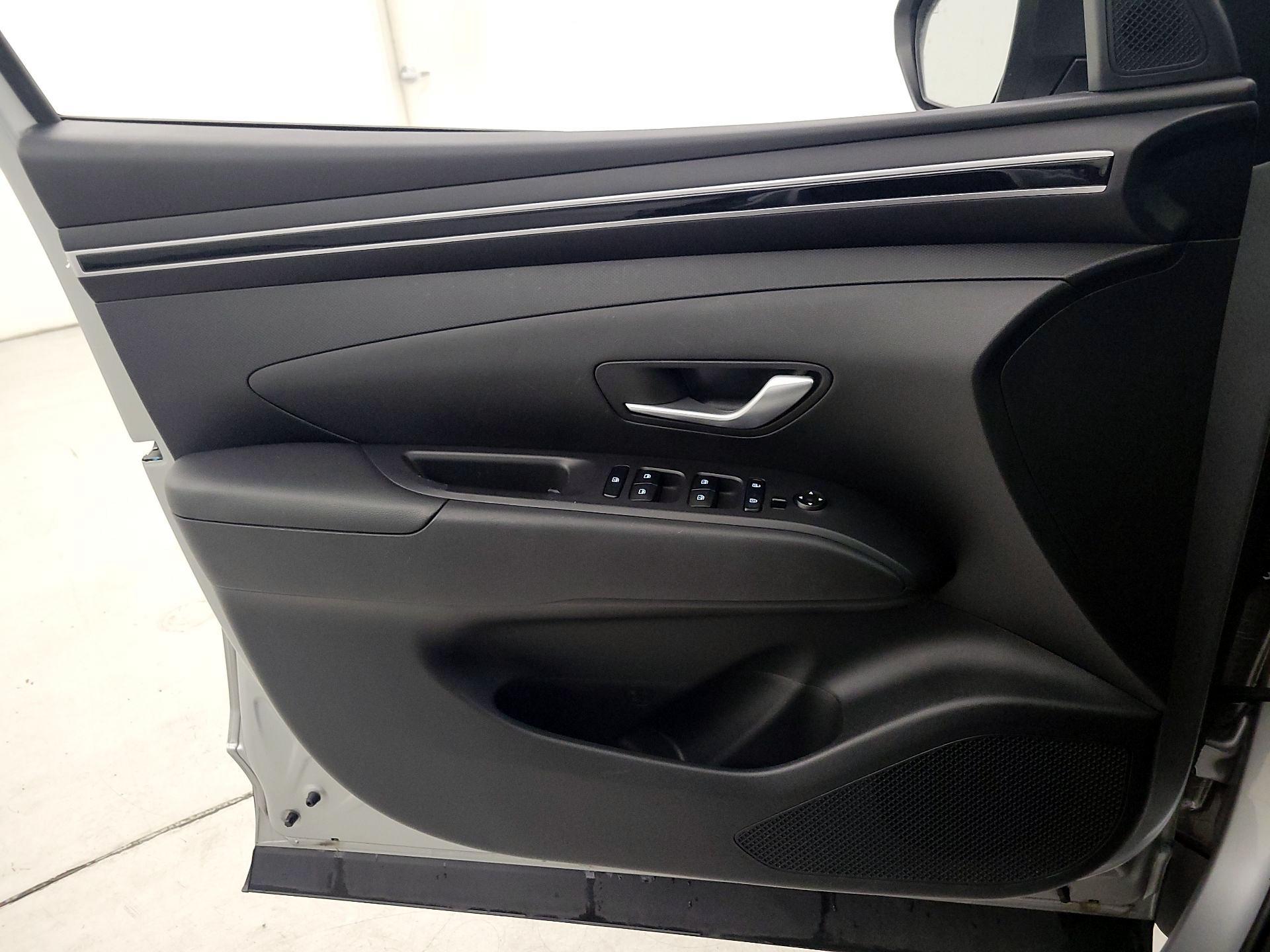 Thumbnail: 2022 Hyundai Tucson - 12