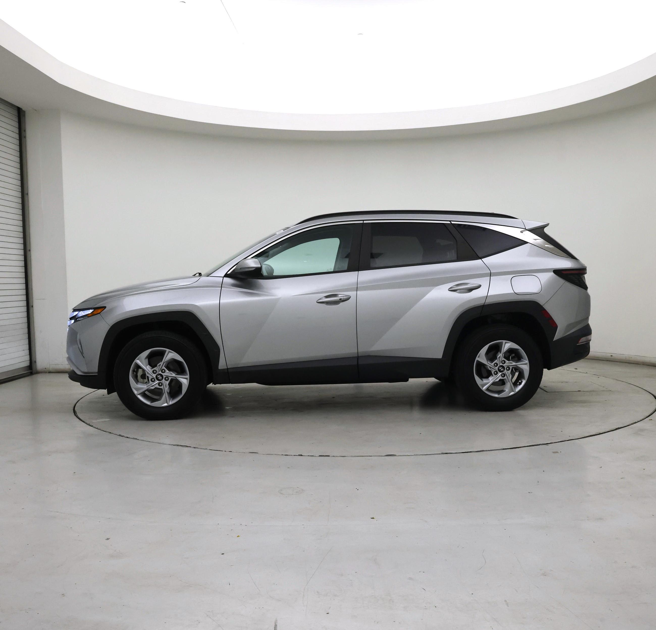 Thumbnail: 2022 Hyundai Tucson - 3