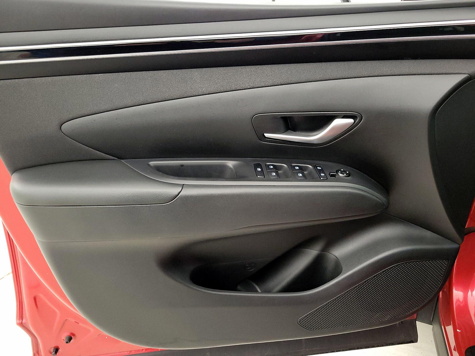 Thumbnail: 2023 Hyundai Tucson - 12