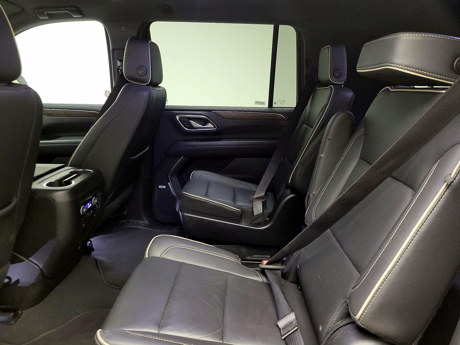 Thumbnail: 2023 Chevrolet Suburban - 19