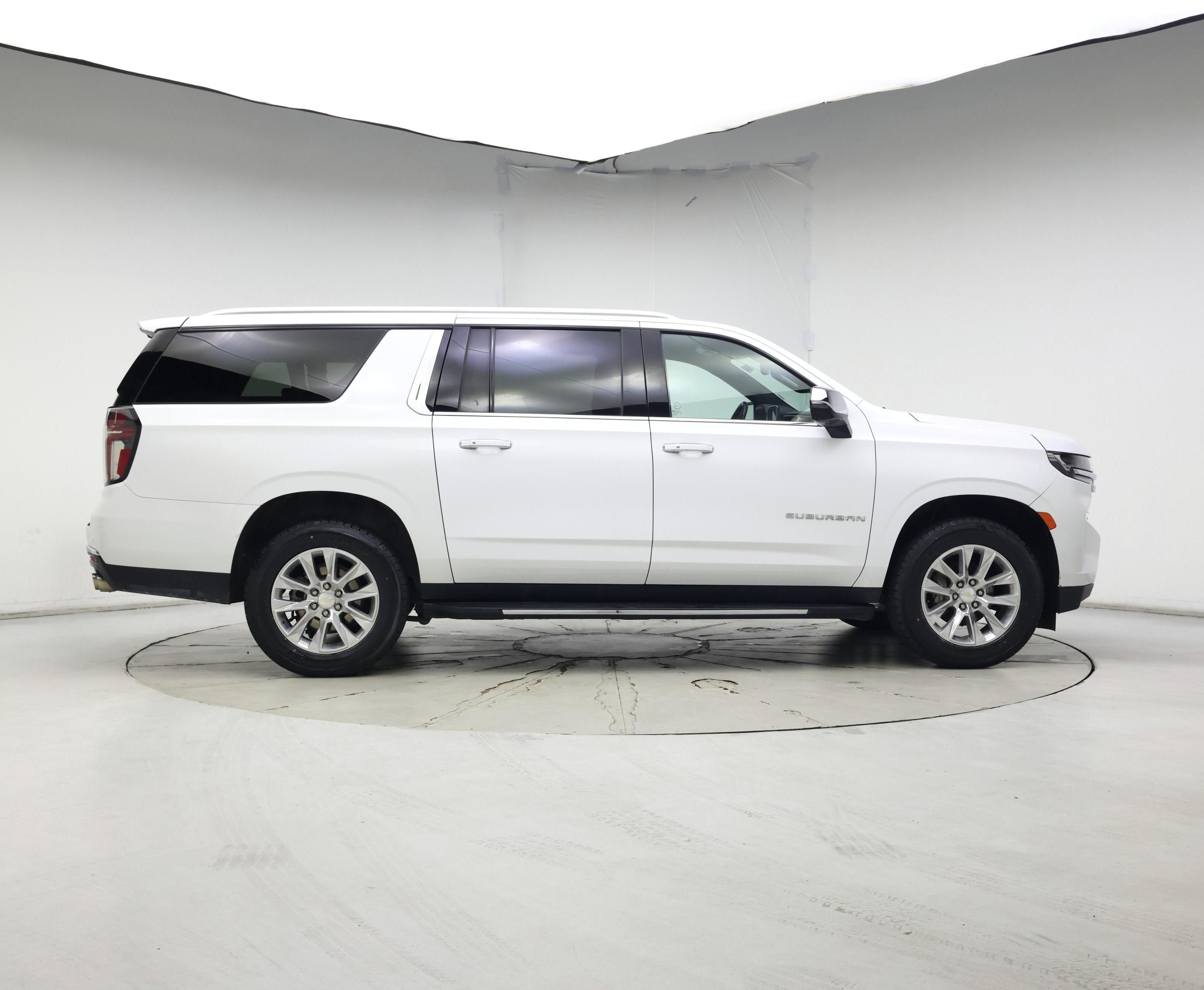 Thumbnail: 2023 Chevrolet Suburban - 7