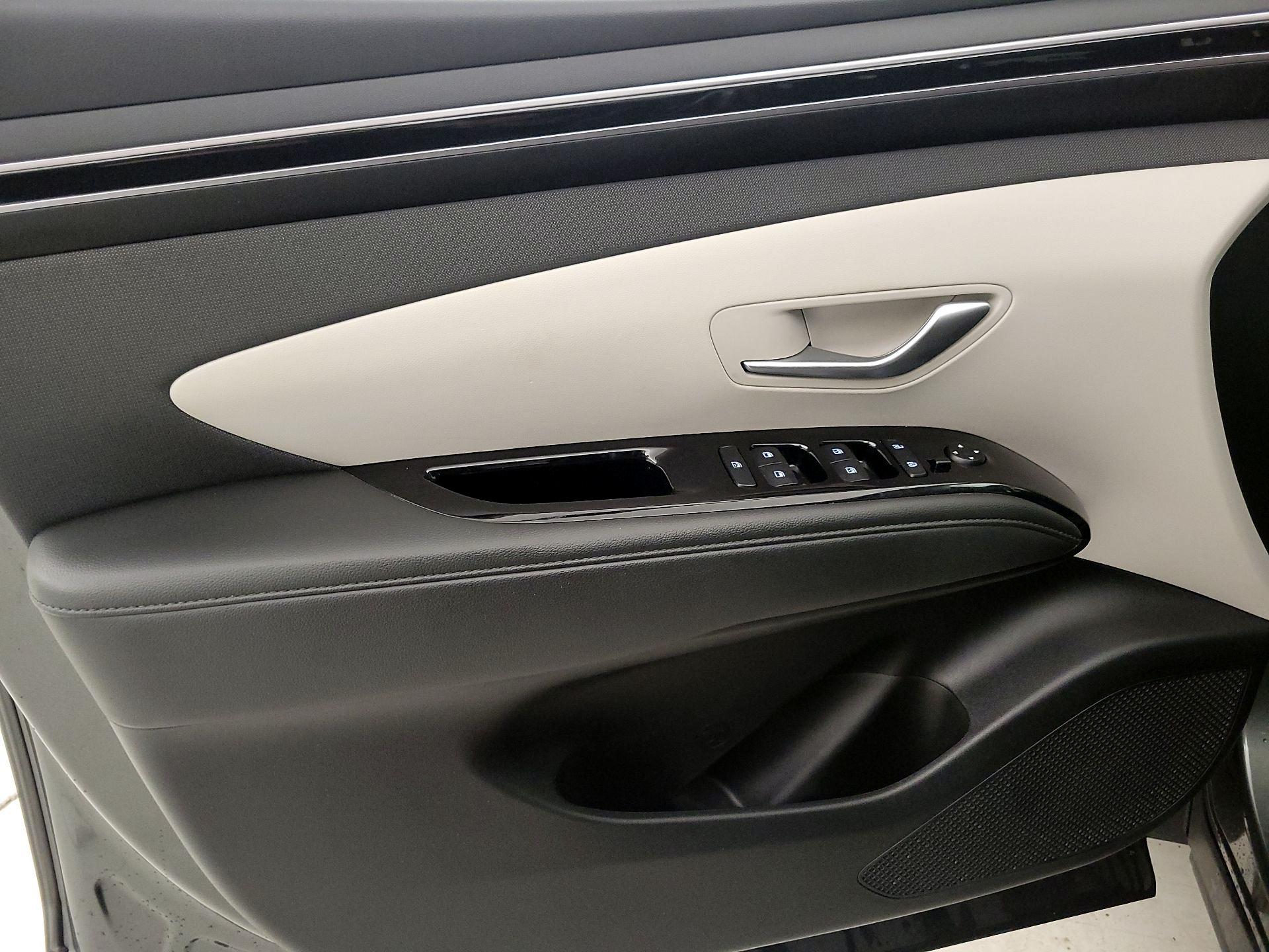 Thumbnail: 2022 Hyundai Tucson - 12