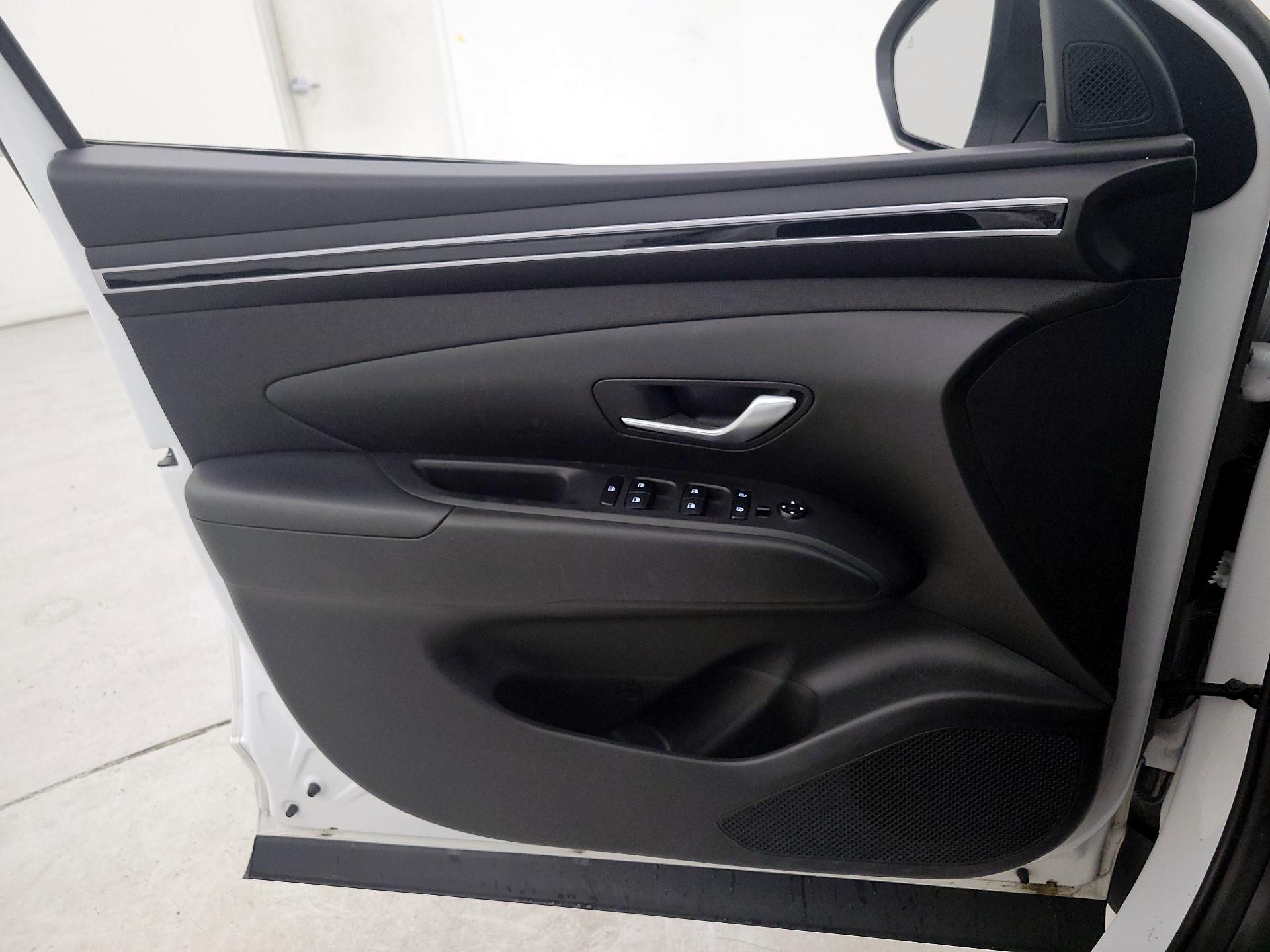 Thumbnail: 2023 Hyundai Tucson - 12