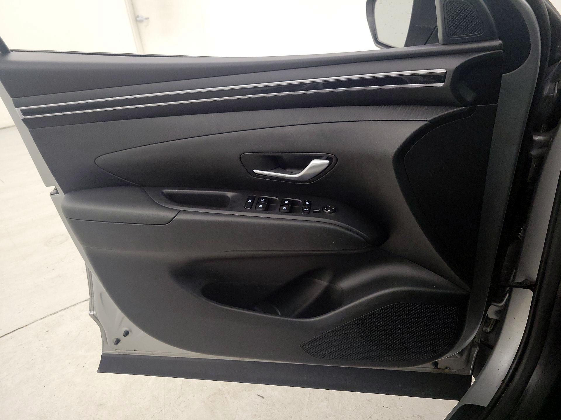 Thumbnail: 2023 Hyundai Tucson - 12