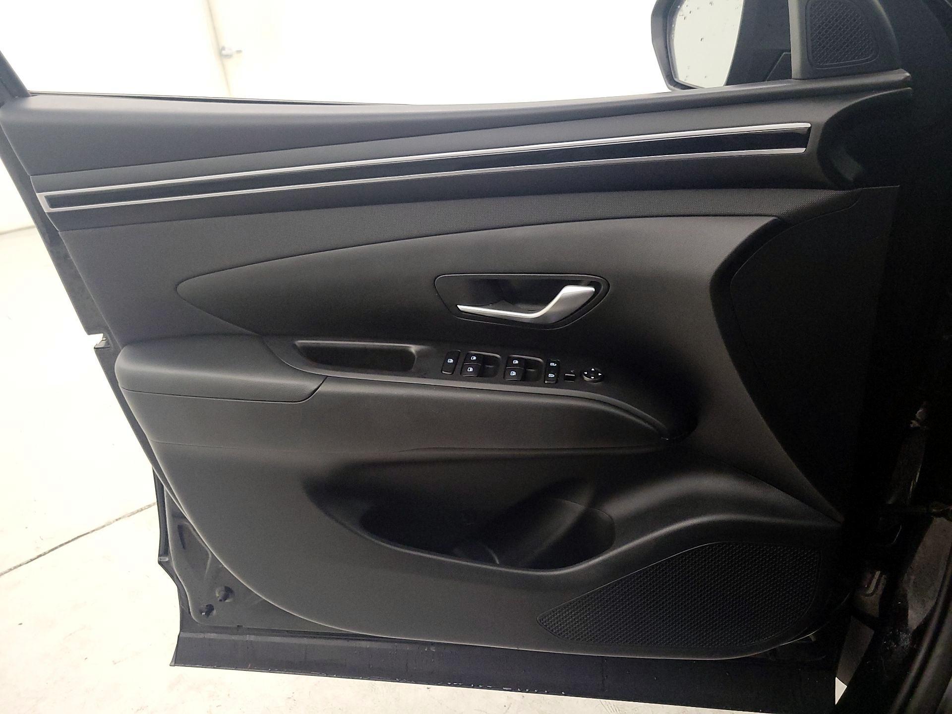 Thumbnail: 2023 Hyundai Tucson - 12