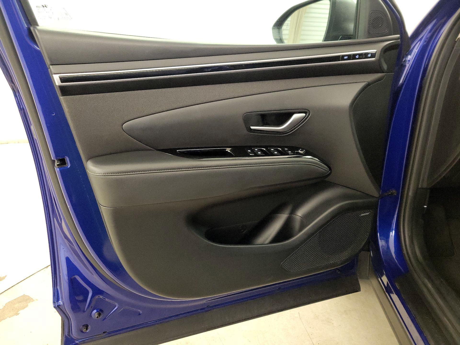 Thumbnail: 2023 Hyundai Tucson - 12