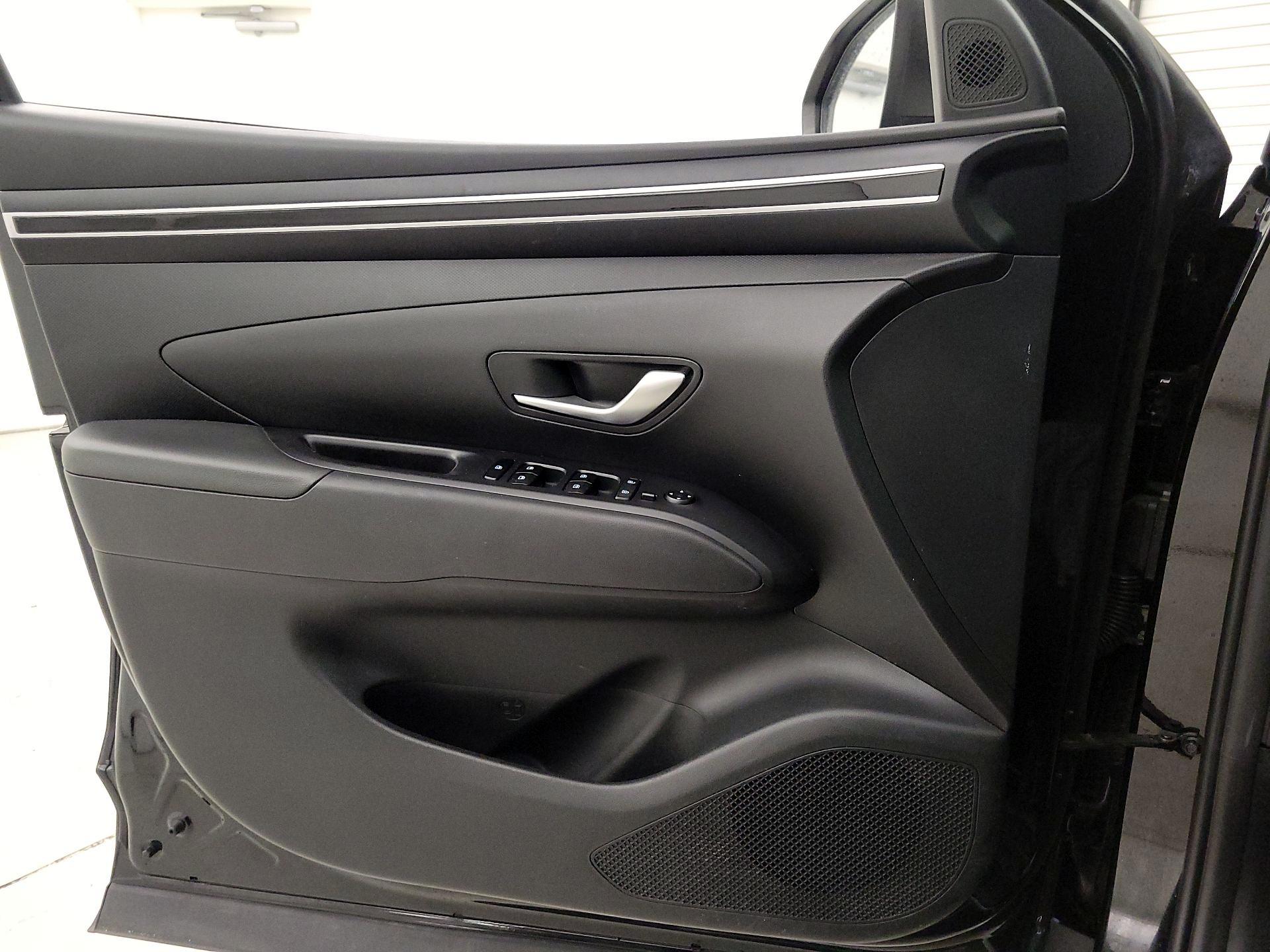 Thumbnail: 2022 Hyundai Tucson - 12