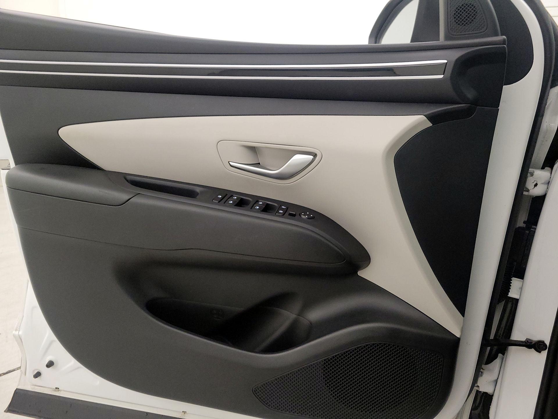 Thumbnail: 2023 Hyundai Tucson - 12