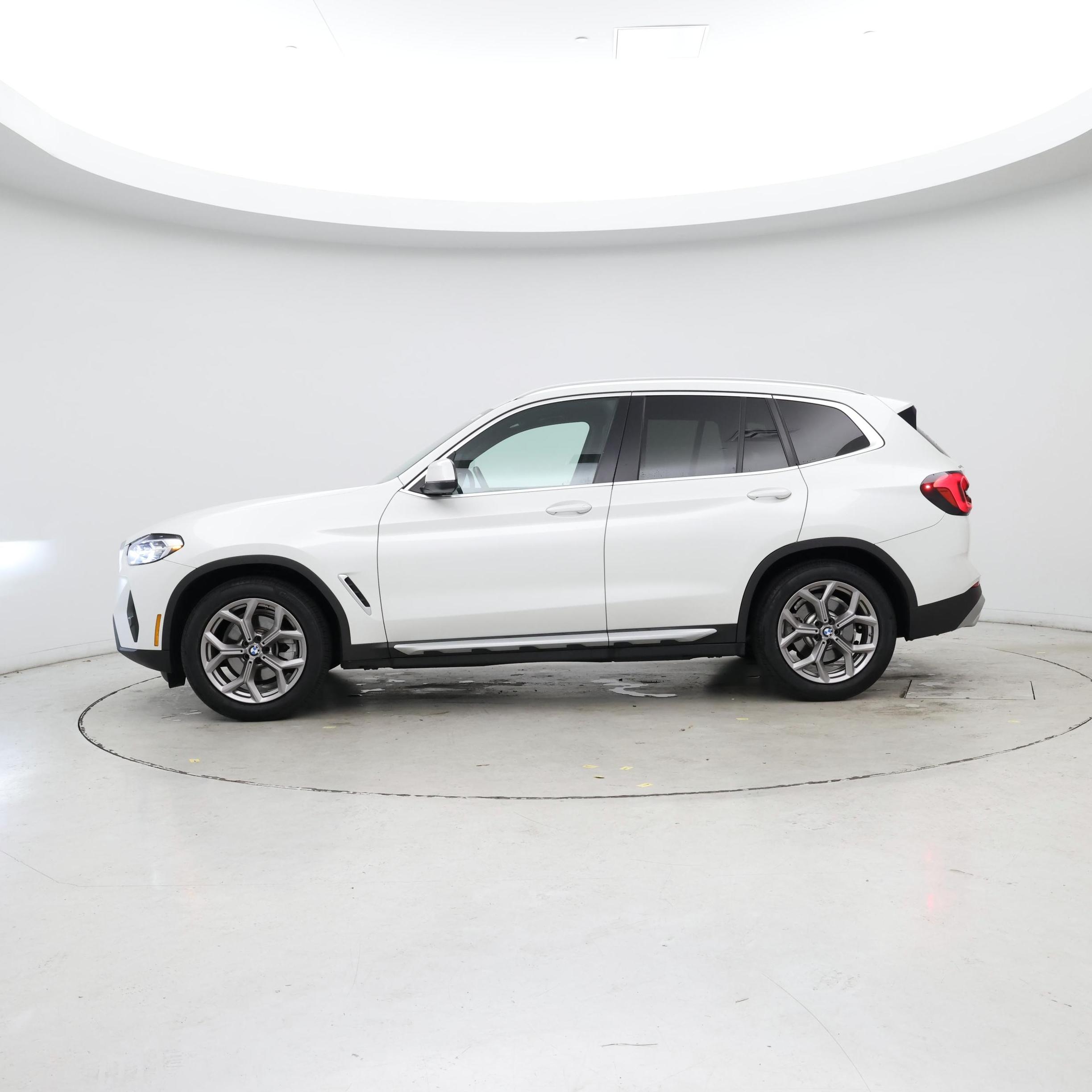 Thumbnail: 2022 BMW X3 - 3