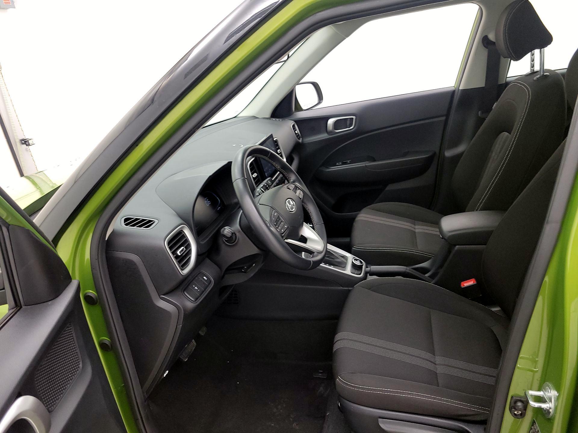 Thumbnail: 2023 Hyundai Venue - 11