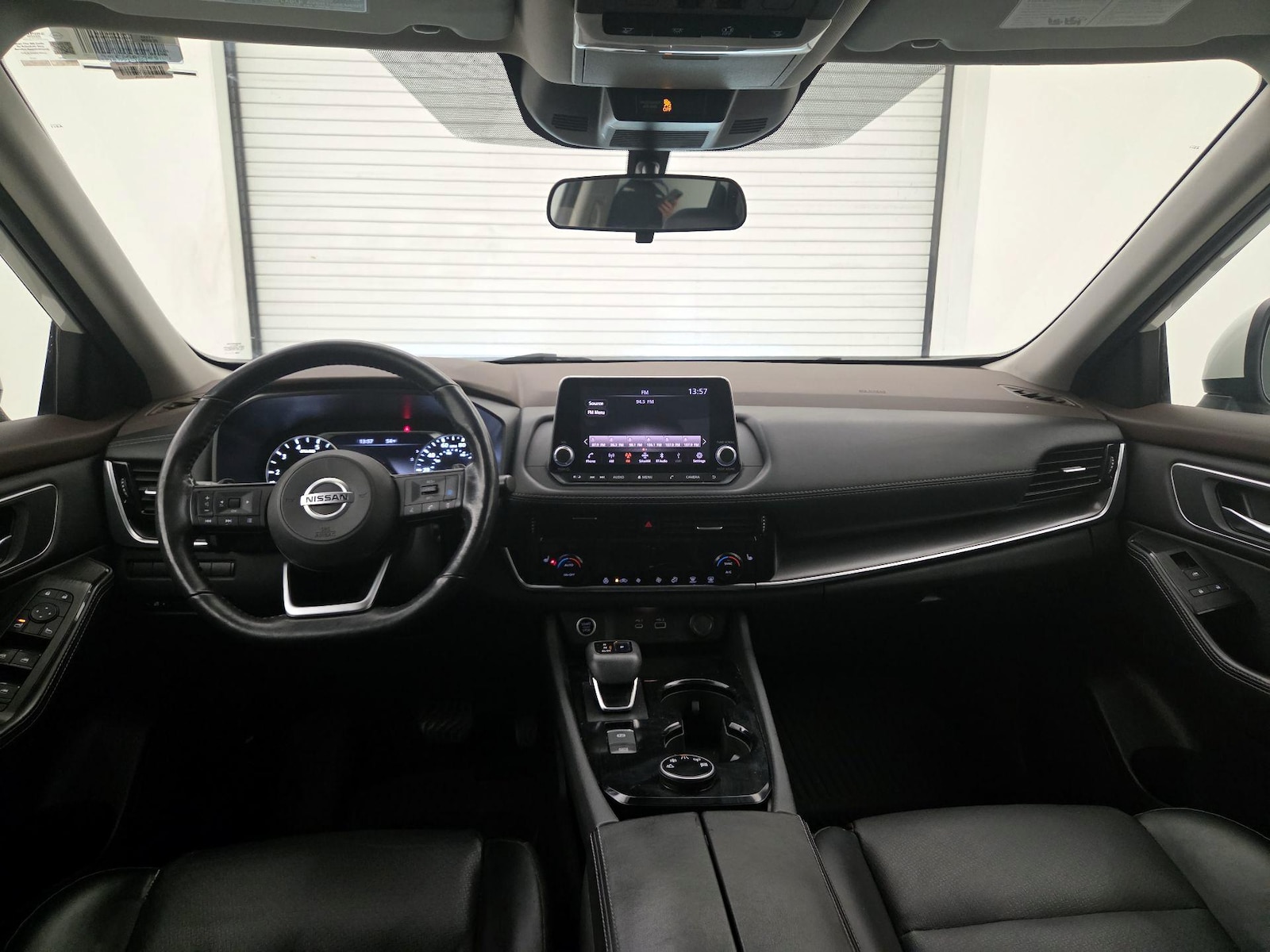 2021 Nissan Rogue SV - Photo 10