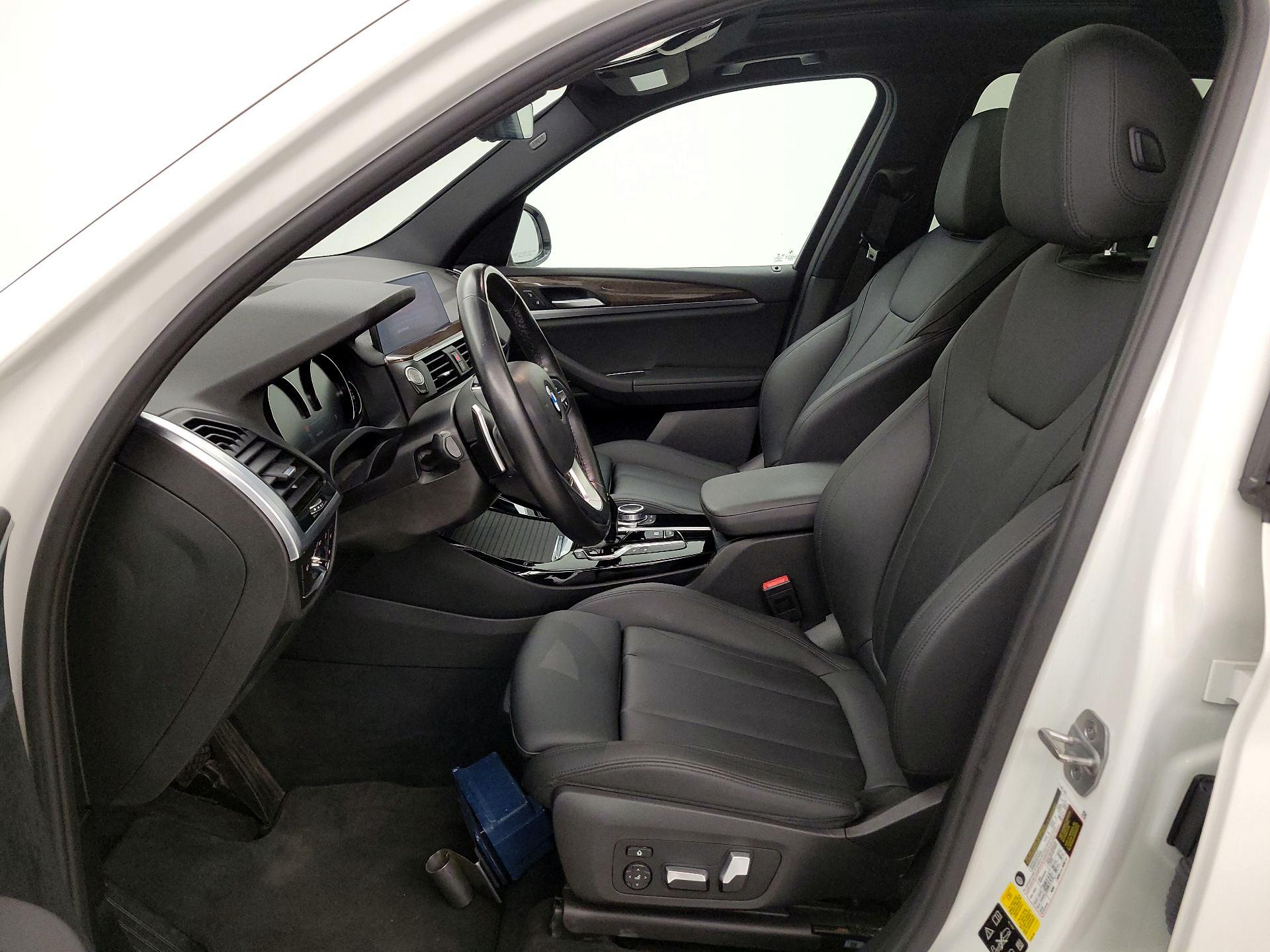 Thumbnail: 2021 BMW X3 - 11